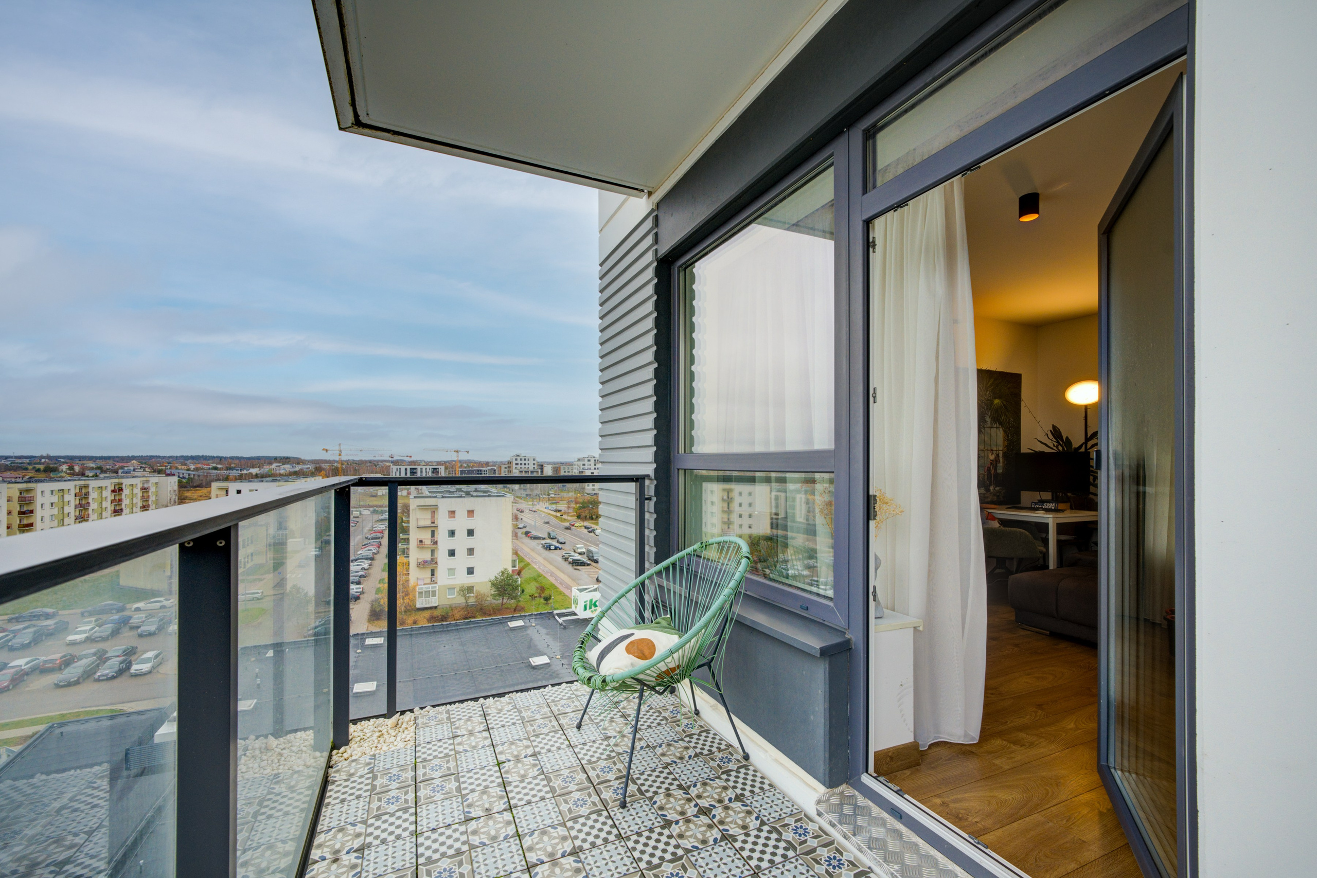 Karaliaučiaus g. 9 c, 2 k buto fotosesija. Elina Sapiega fotografė Vilniuje