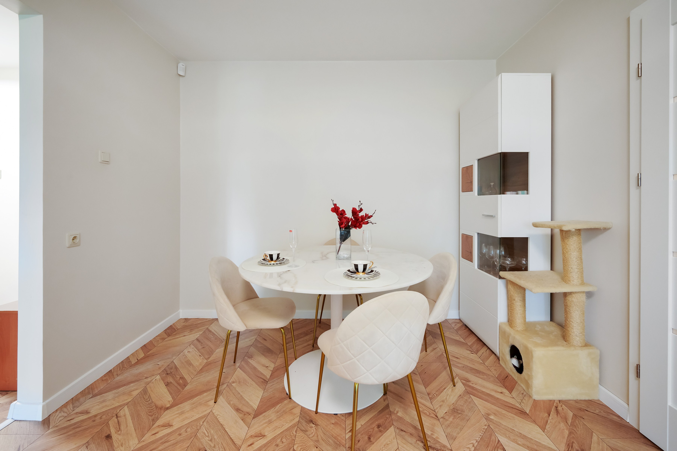 Apkasu g. 21. Elina Sapiega fotografė Vilniuje