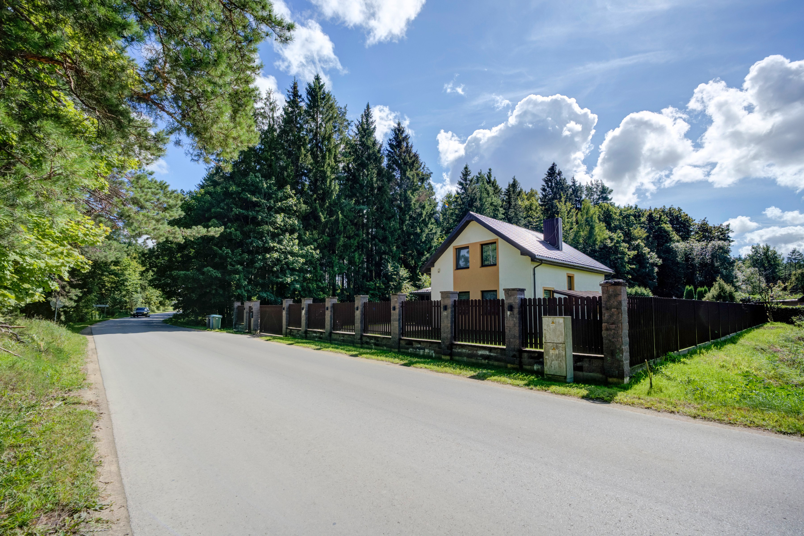 Č. Milošo g. Zujūnai, Vilnius. Elina Sapiega fotografė Vilniuje