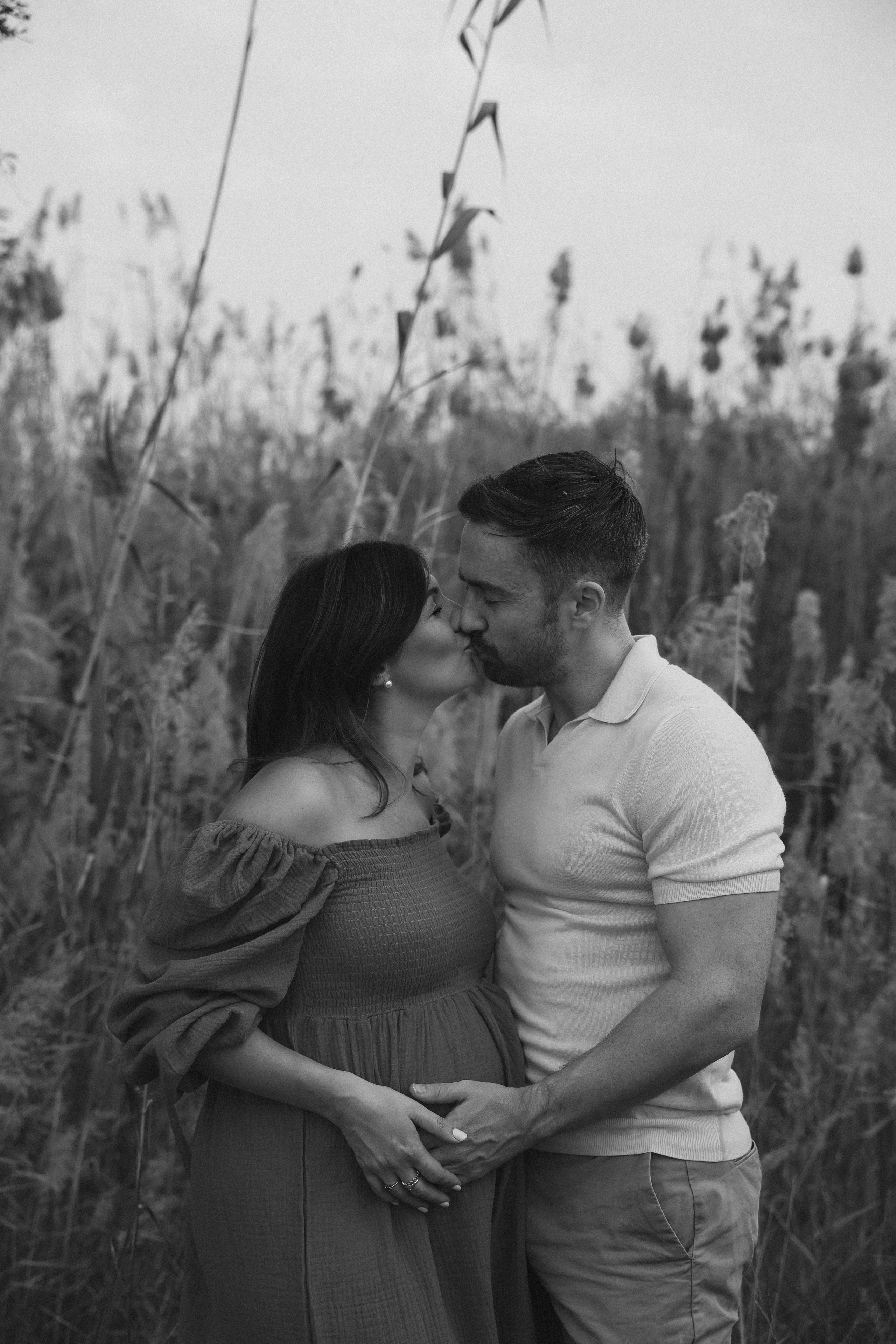 Maternity Qudra Lakes. Family Photographer in Dubai