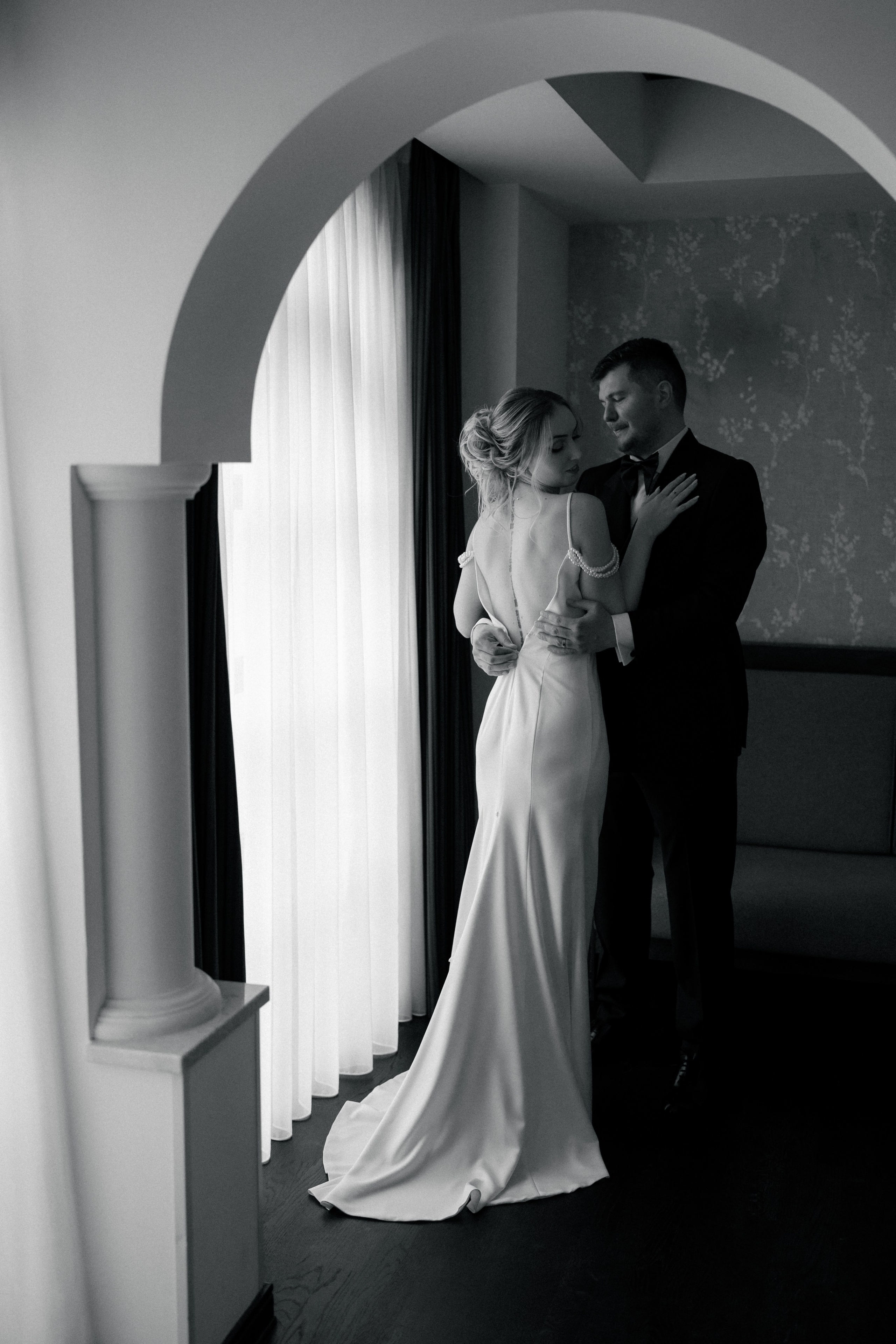 Madisson & Alex. Destination Wedding Photographer Alex Pasarelu