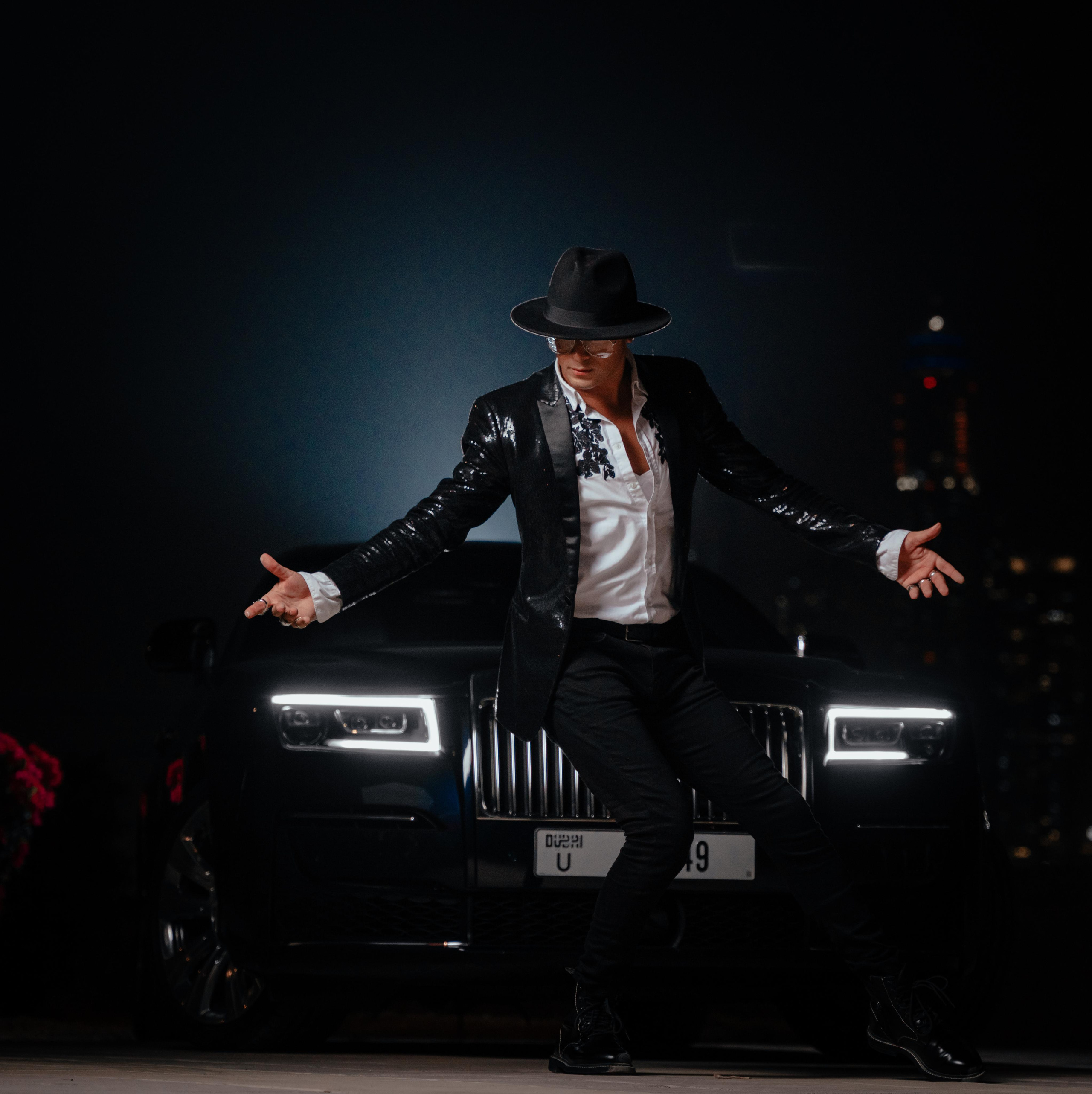 Photo shoot for rent a car. Photographer in Dubai Dmitry Gromov