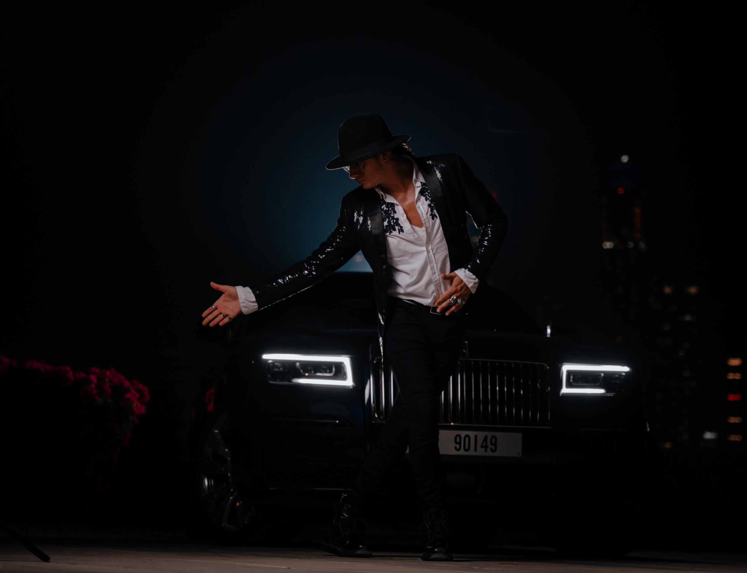 Photo shoot for rent a car. Photographer in Dubai Dmitry Gromov