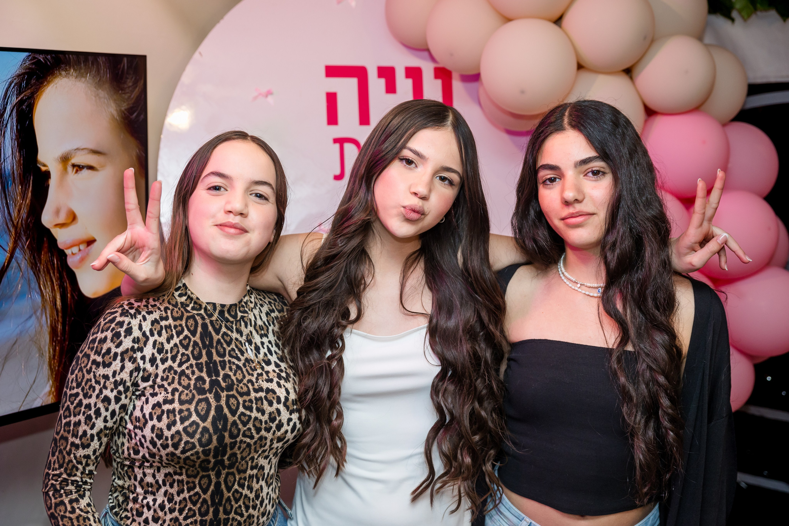 Noya. AMIR BUCHNIK PHOTOGRAPHER