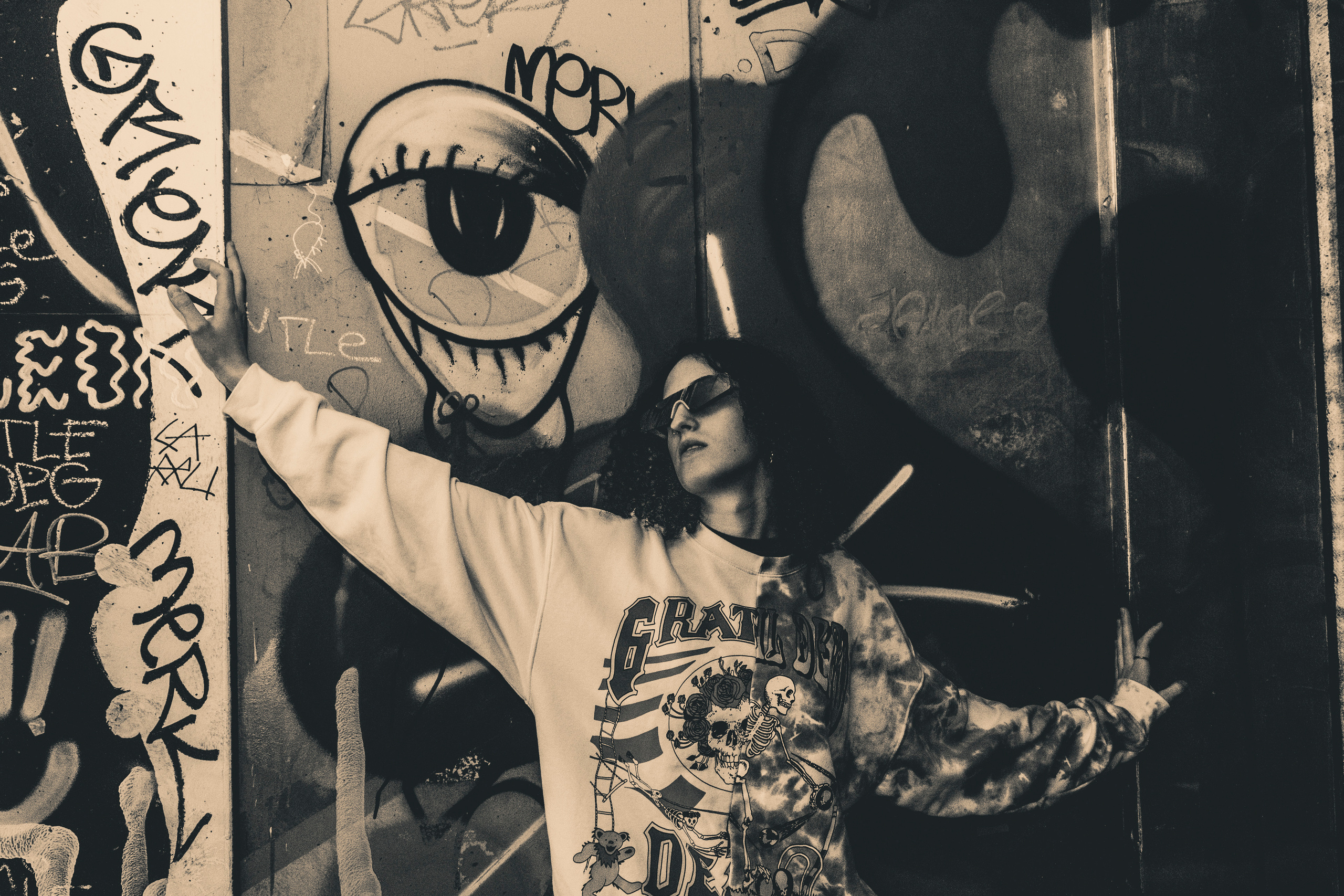 Dancing & Smoking (Diana). Nebula 25 — Fotod teie hingele