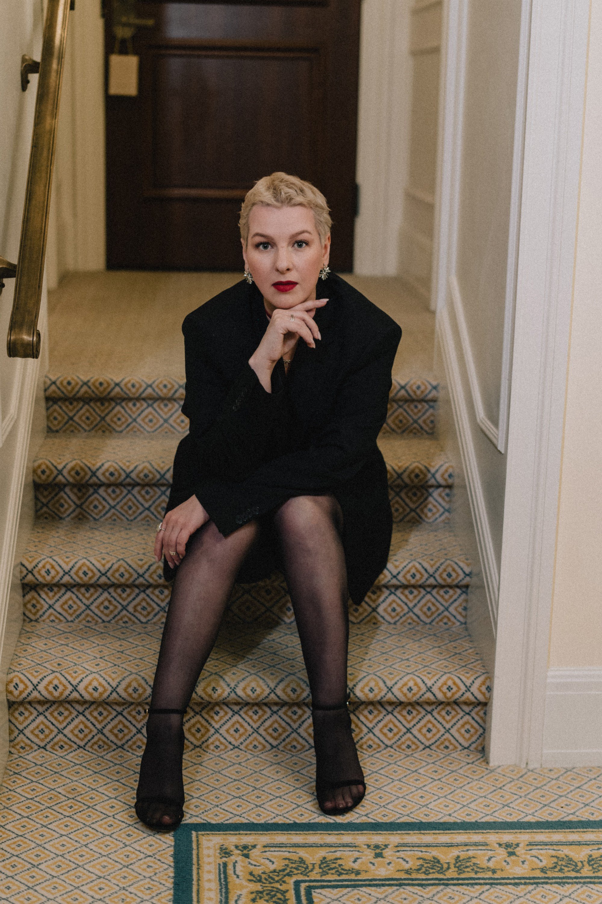 Victoria at the Four Seasons hotel. M Atelier | Art Portraits