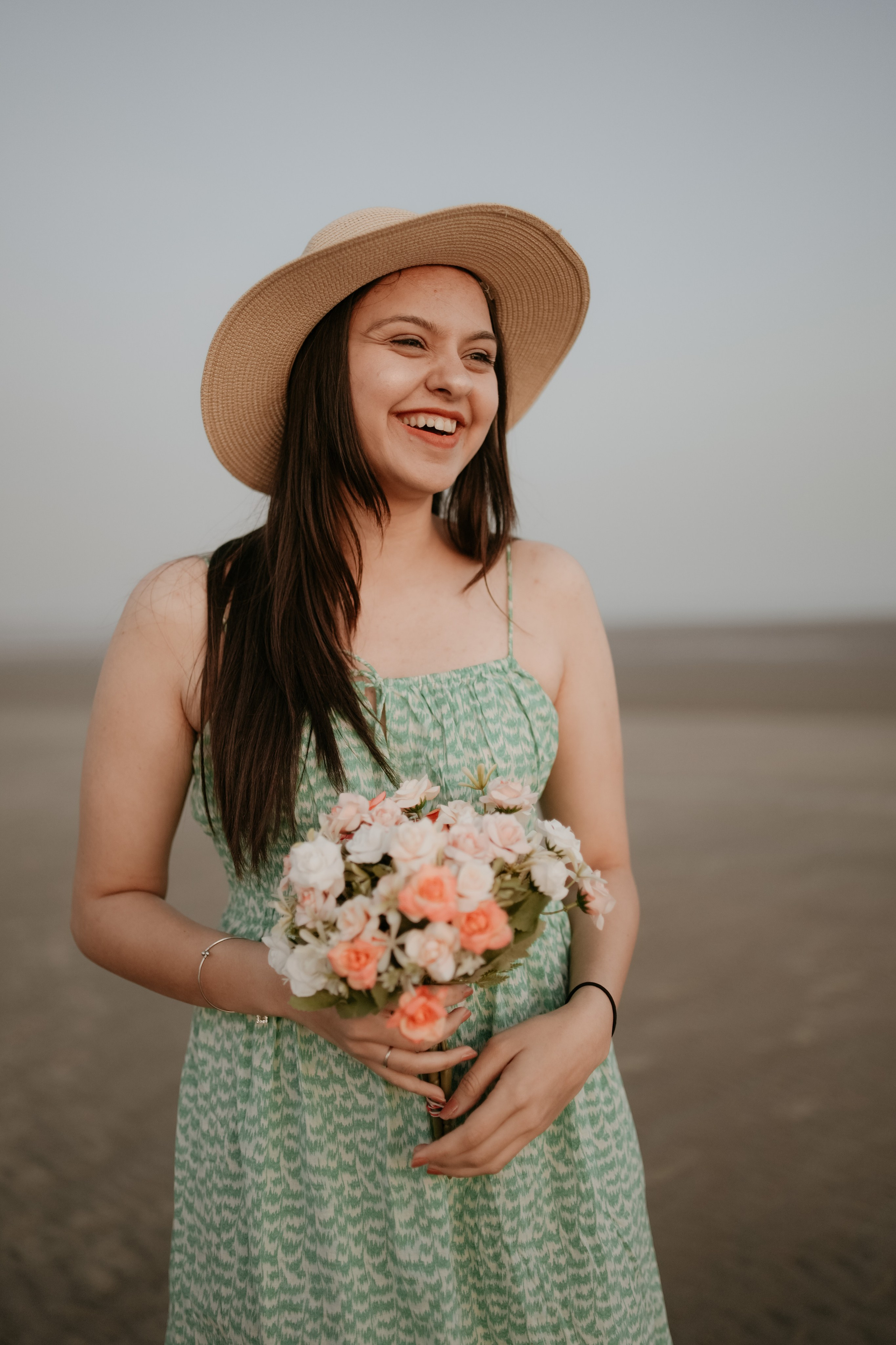 COUPLE SESSIONS. Love Emotions Weddings