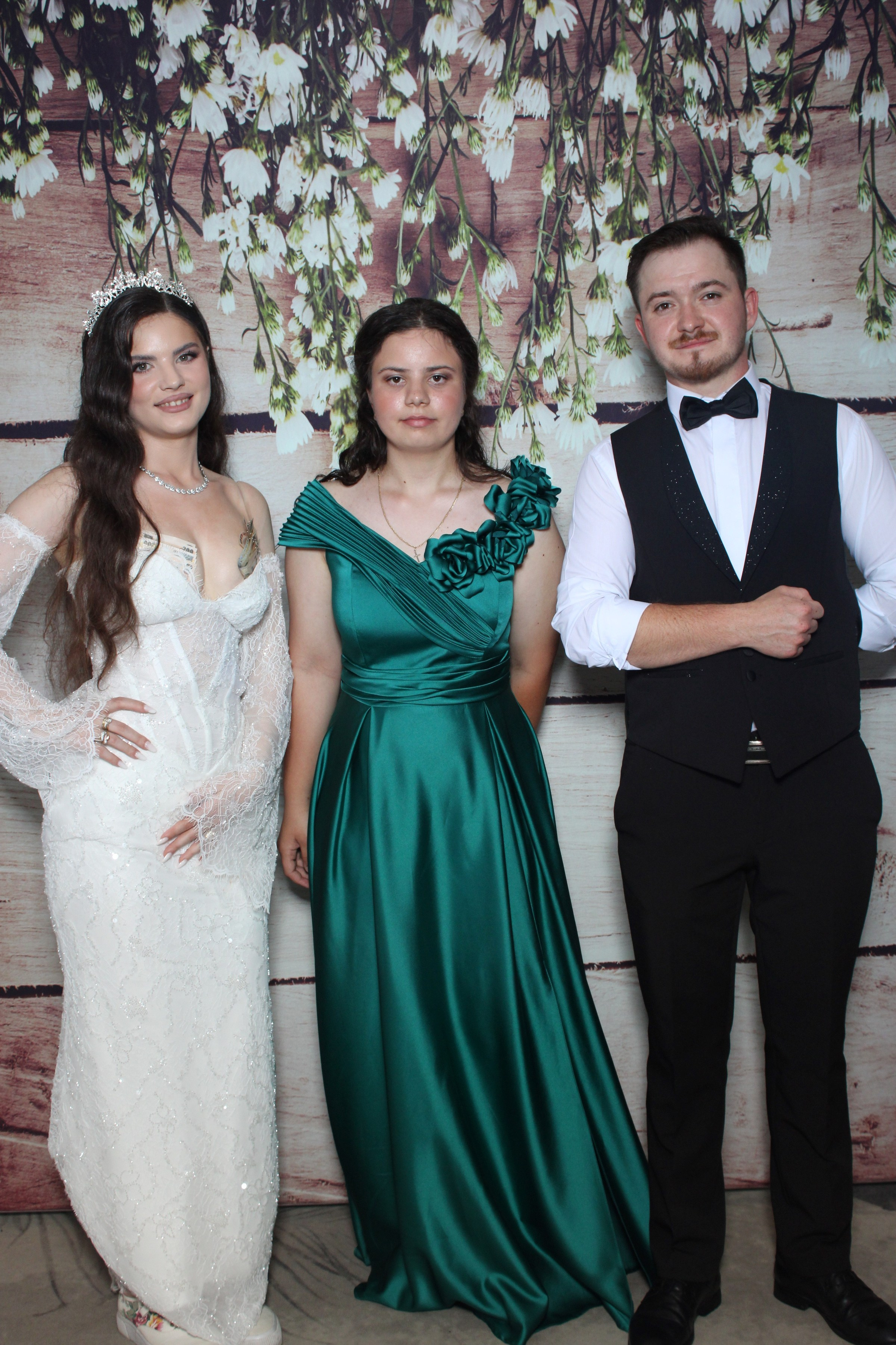 Nunta Denisa & Daniel – Zâmbete și distracție cu Oglinda Amintirilor Suceava