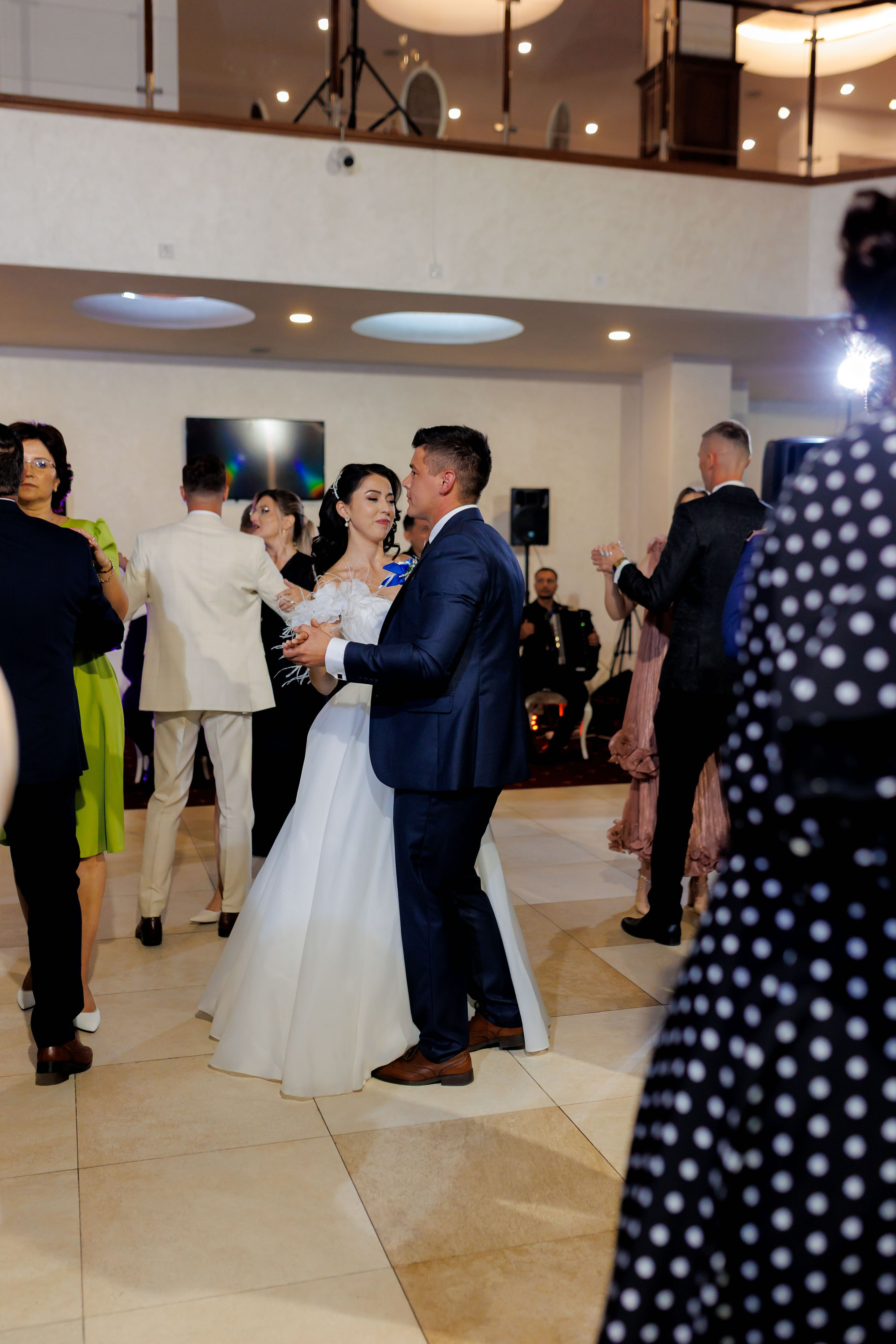 Loredana & Emilian – Ziua Nunții | Videografie - fotografie Botez Suceava, Iași, Botoșani. Servicii foto-video profesionale, pentru momente de neuitat