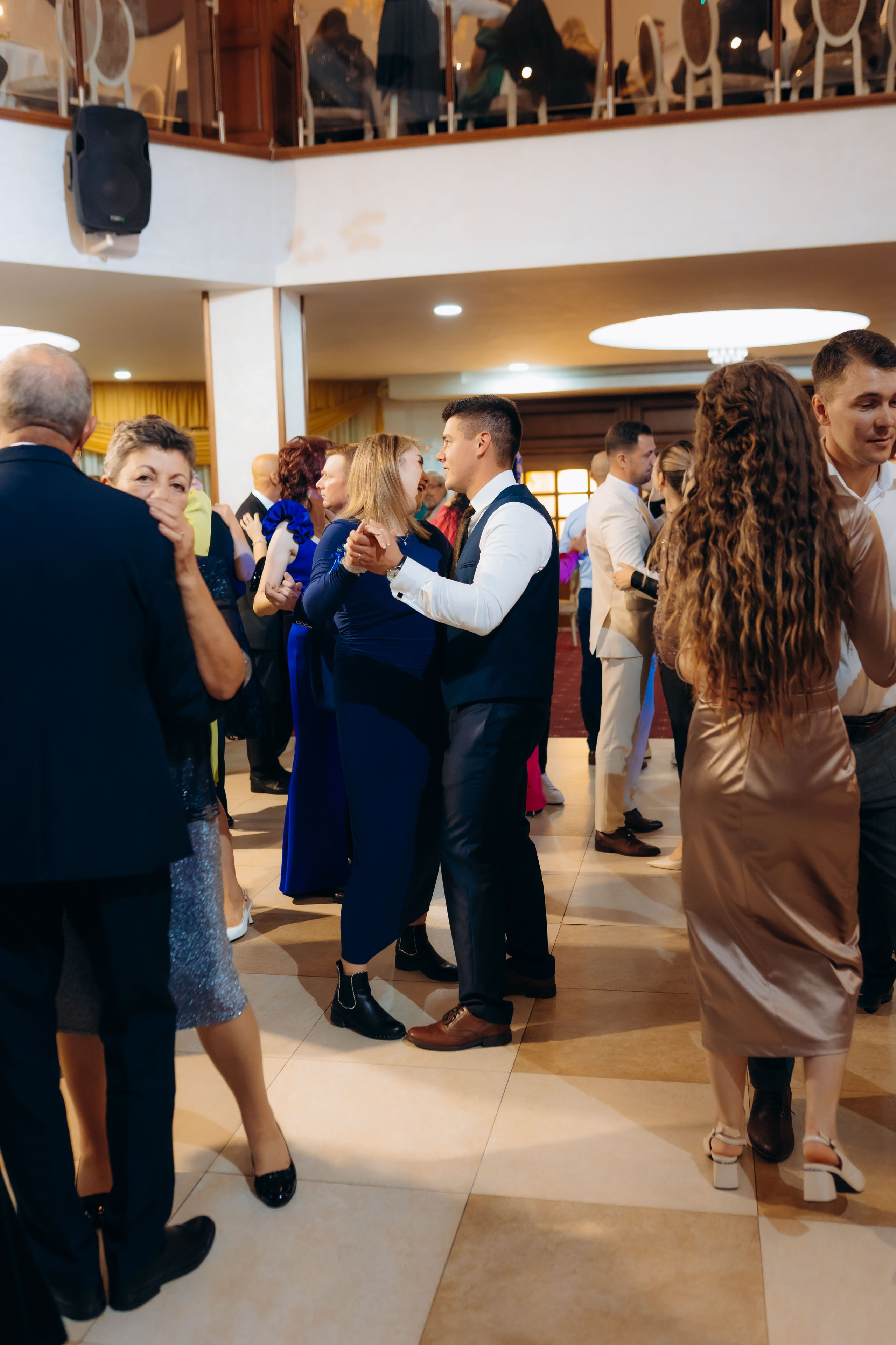 Loredana & Emilian – Ziua Nunții | Videografie - fotografie Botez Suceava, Iași, Botoșani. Servicii foto-video profesionale, pentru momente de neuitat