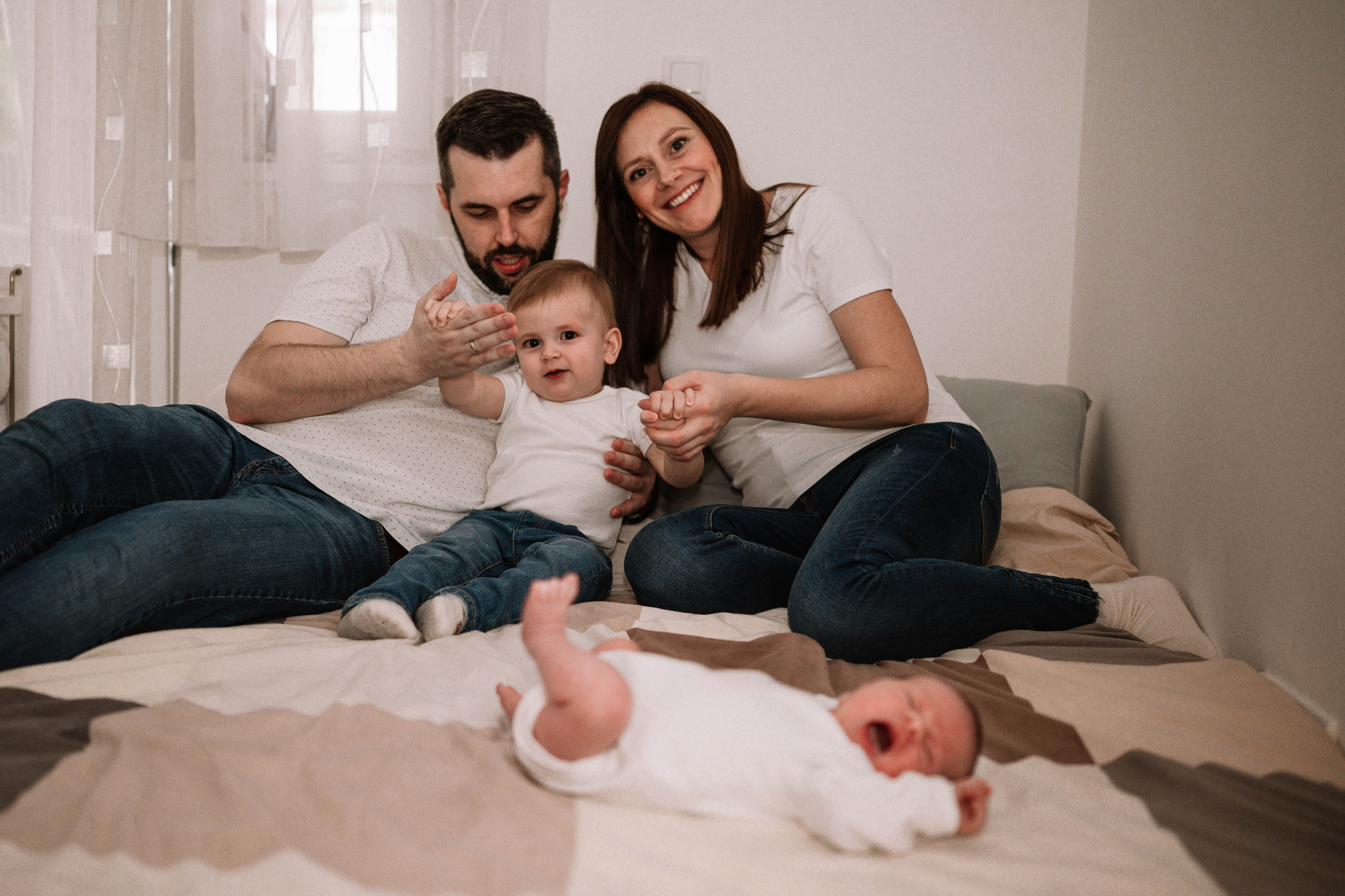 Iva - fotografisanje bebe kod kuće. Dečiji i porodični fotograf