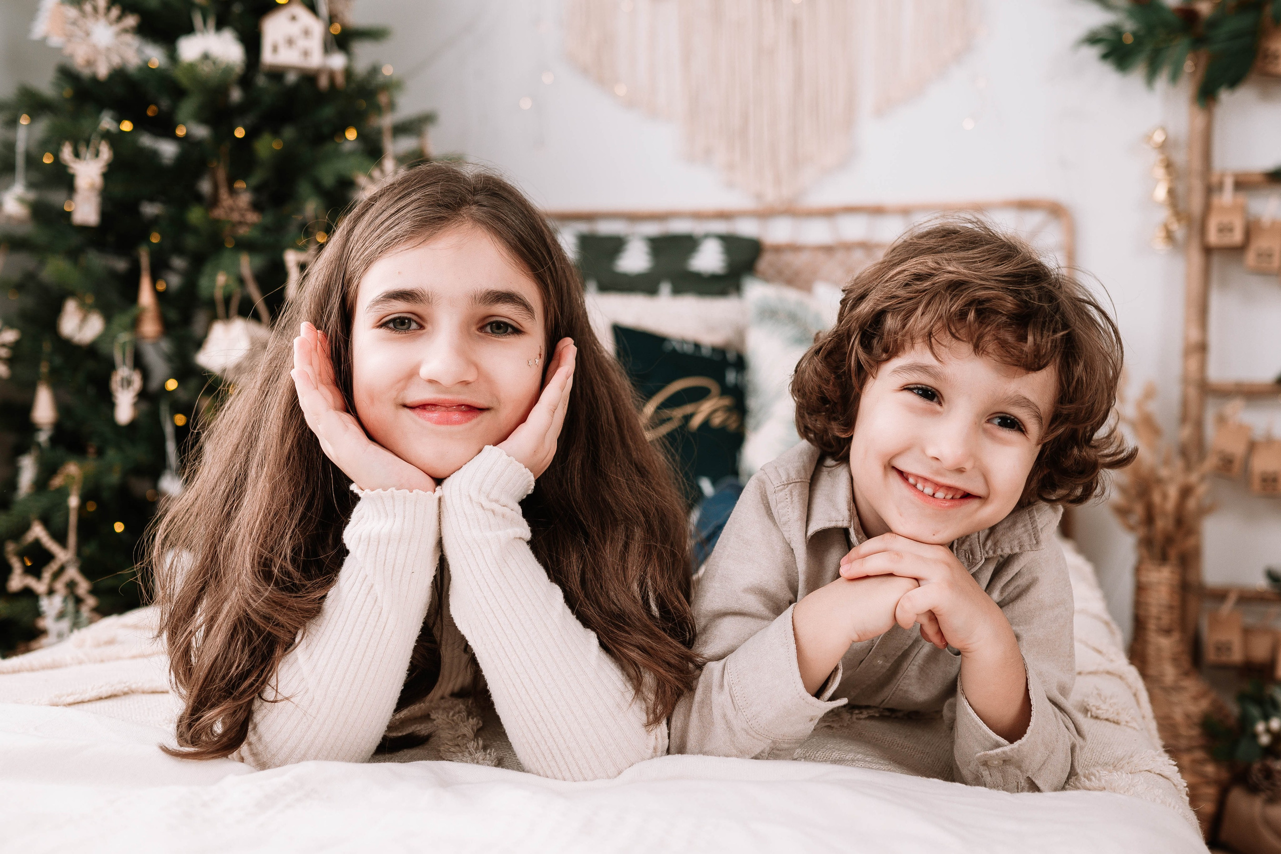 Sara, Vuk, Nevena i Ivan - novogodišnje fotografisanje. Dečiji i porodični fotograf