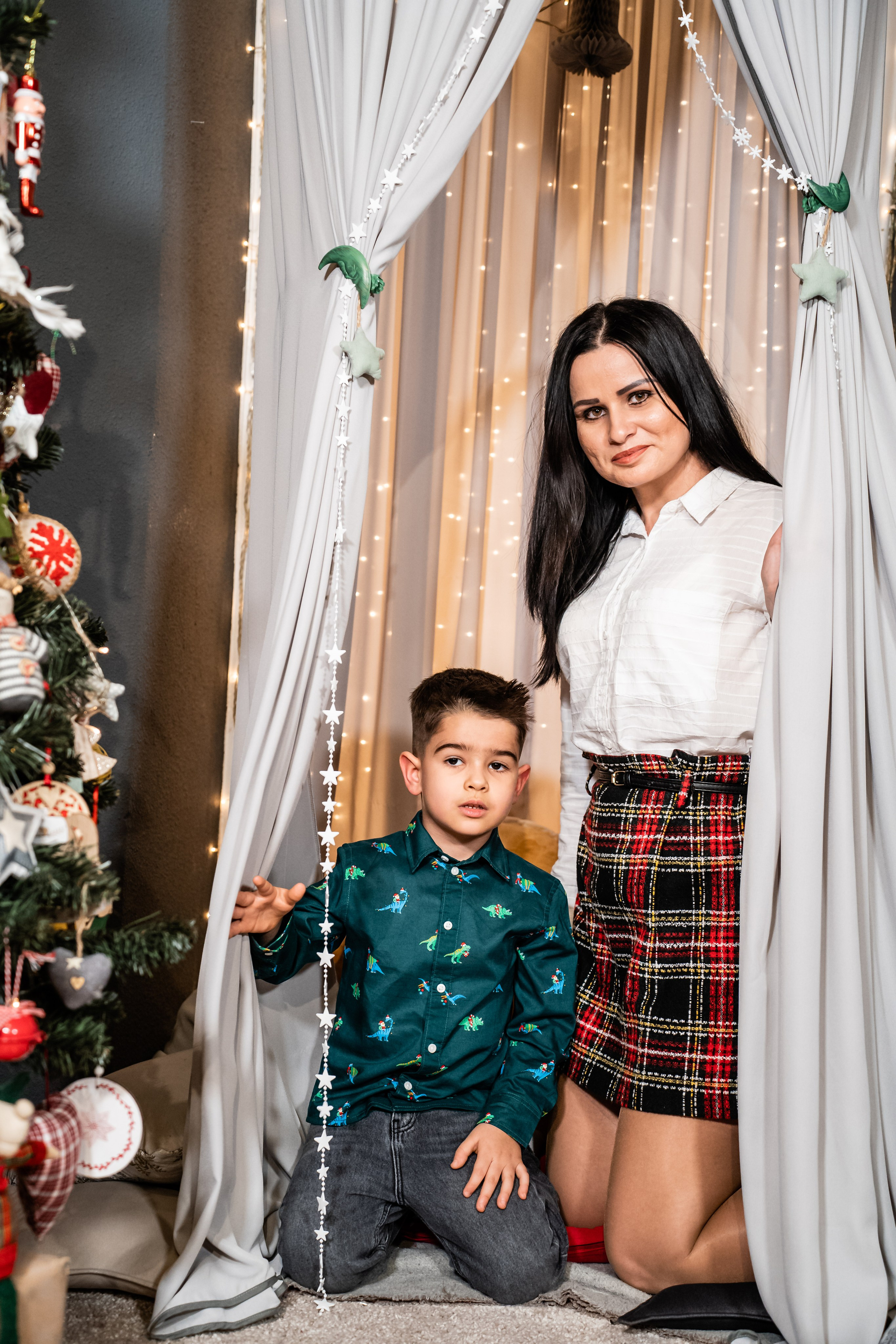 Matei and family. Acasă