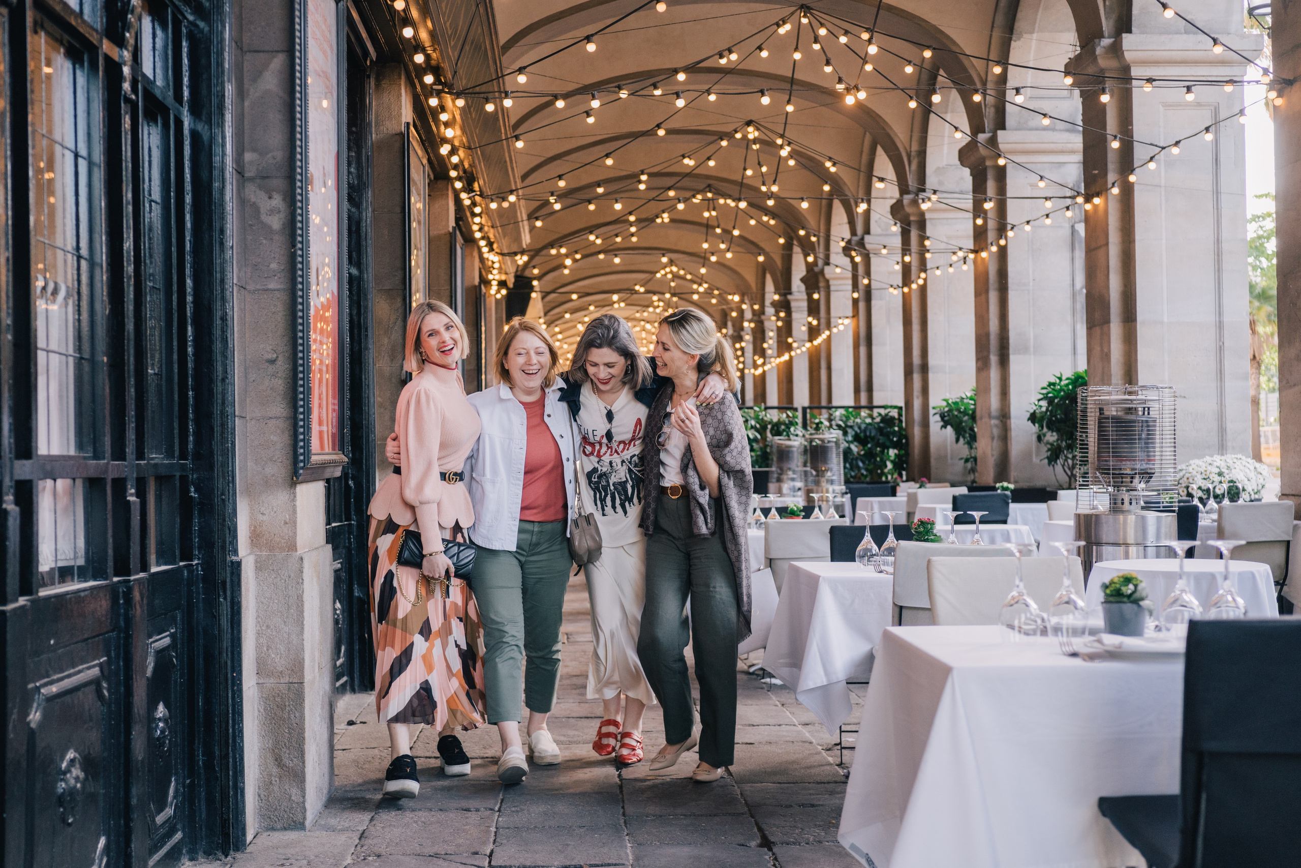 Yulia and friends. Photographer Kristina Dorina
