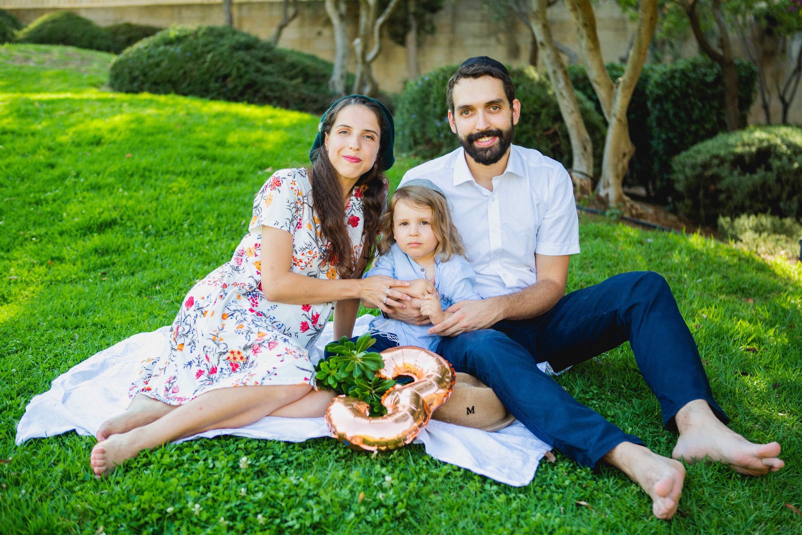 NEW DISTRICT, NEAR MAMILIA. PHOTOGRAPHER IN ISRAEL