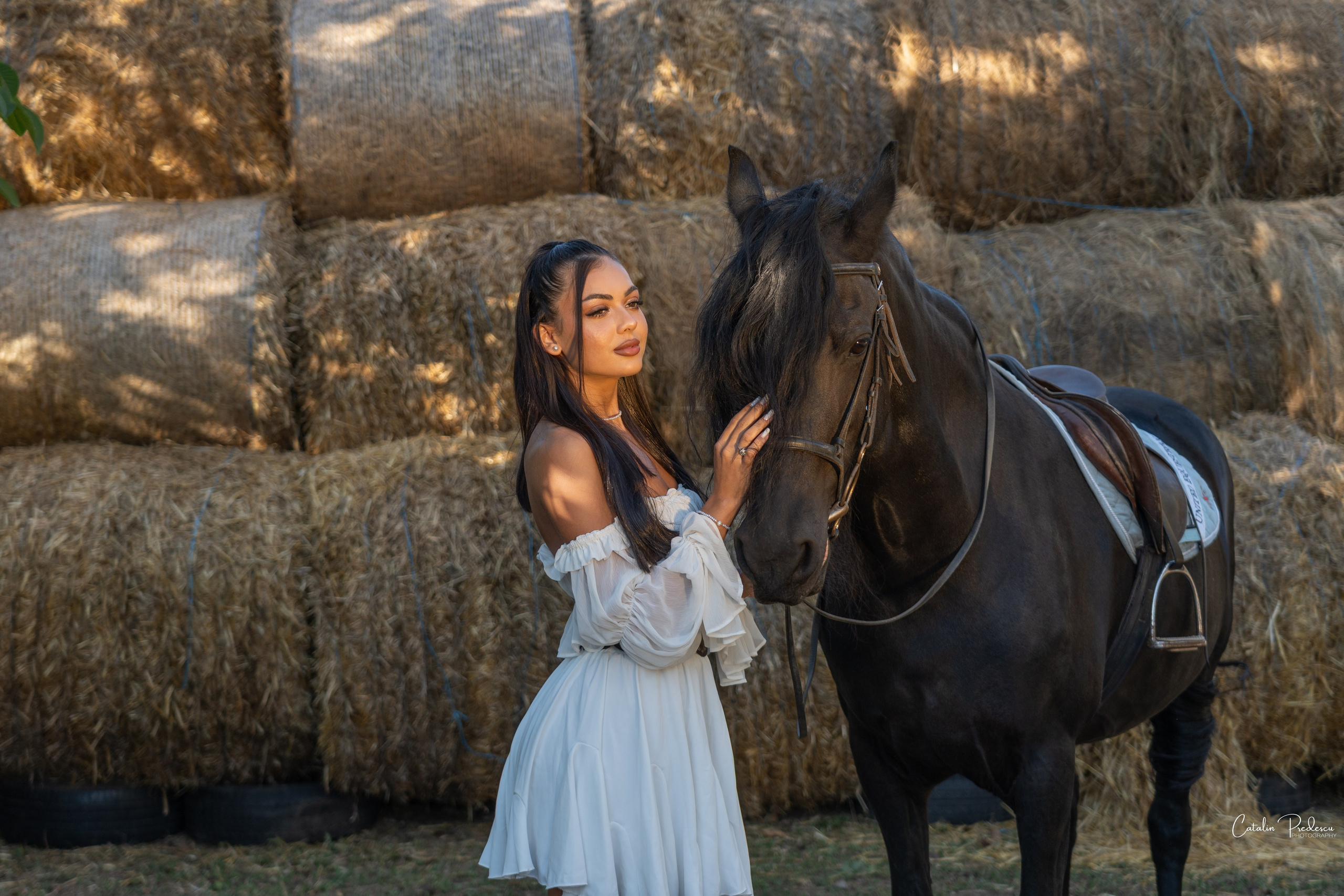 Codruța la Băile Herculane – naturalețe, expresivitate și lumină autentică. Event, portrait, and lifestyle photographer