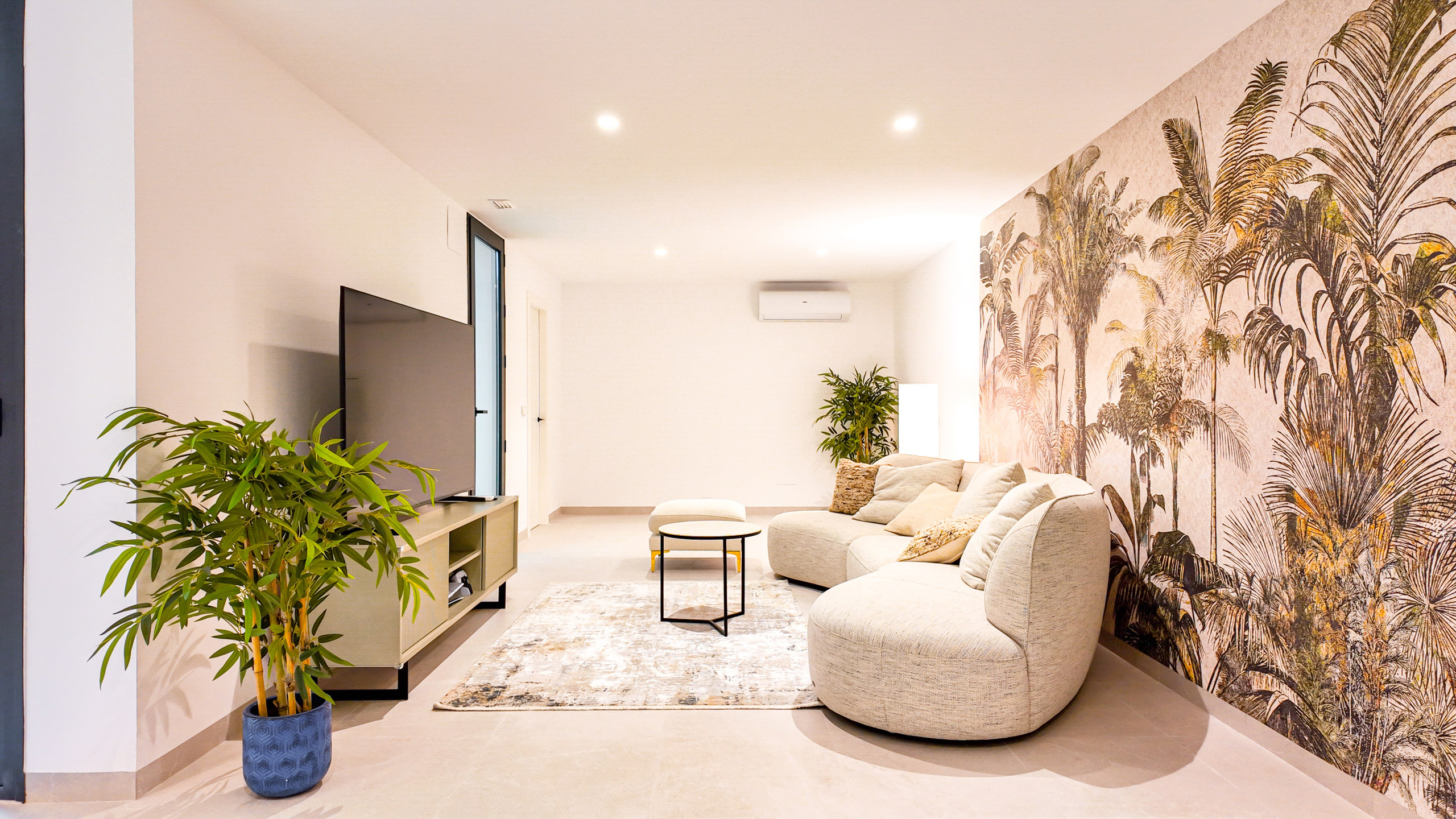 Villa PALMERA I’M GROUP. Baby Beast