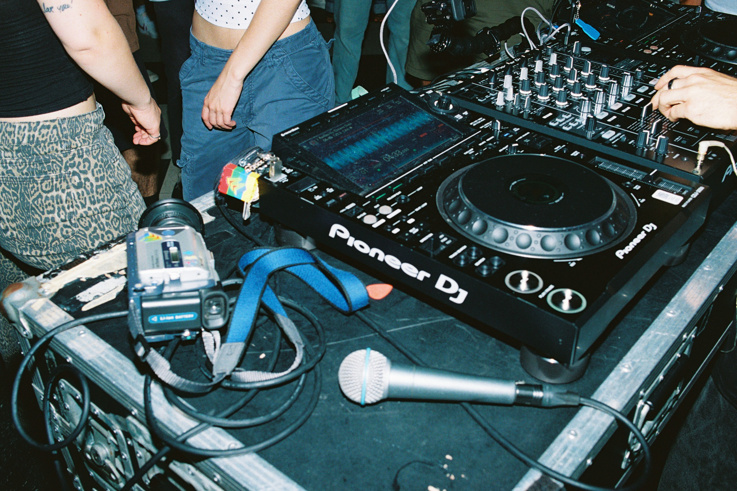 MUSIC AND EVENT. 35mm Photography by Brad Zgonena based in Chicago, IL