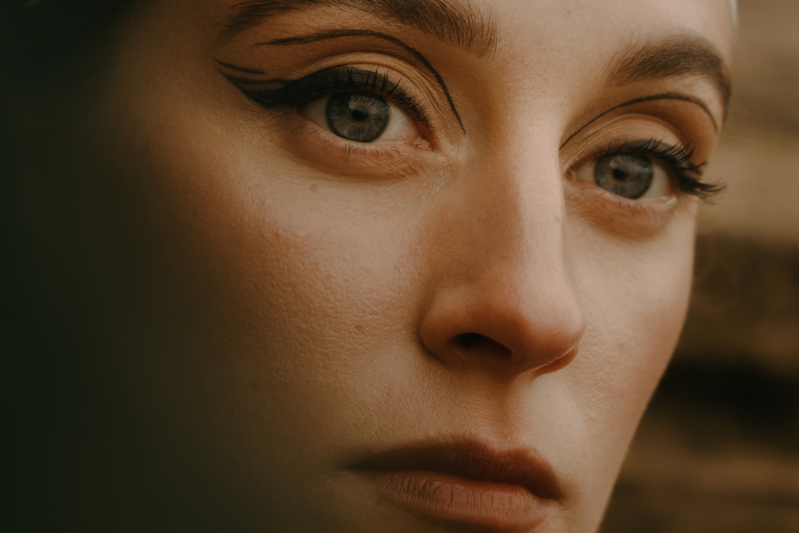 Atmospheric stylized photo shoot by the sea