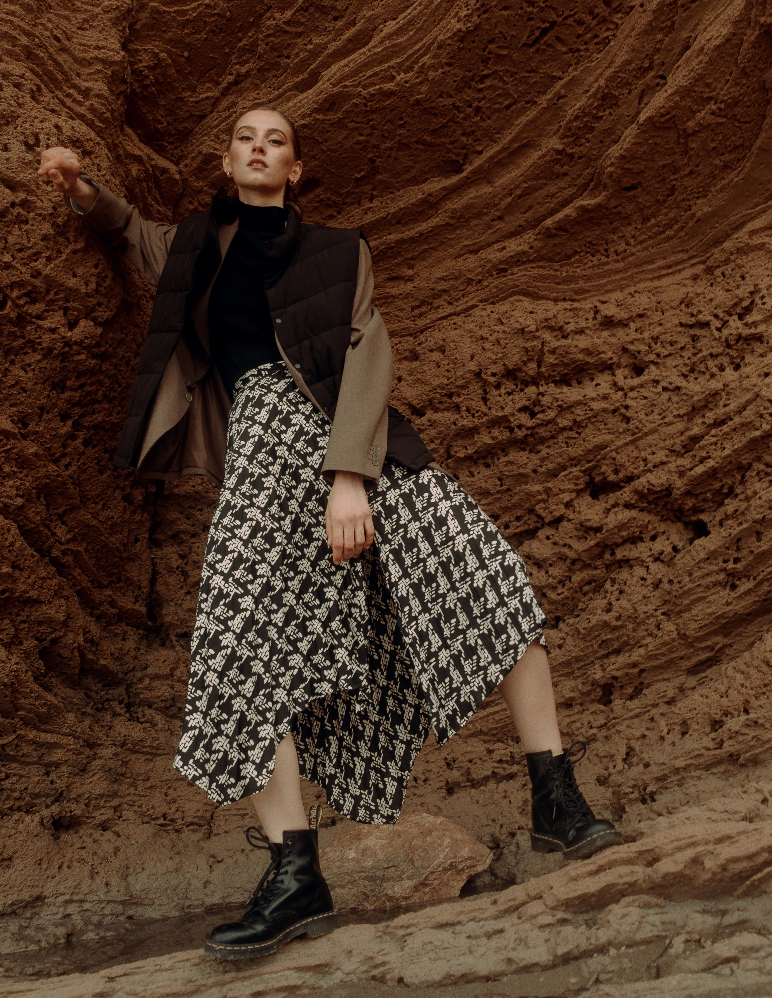 Atmospheric stylized photo shoot by the sea