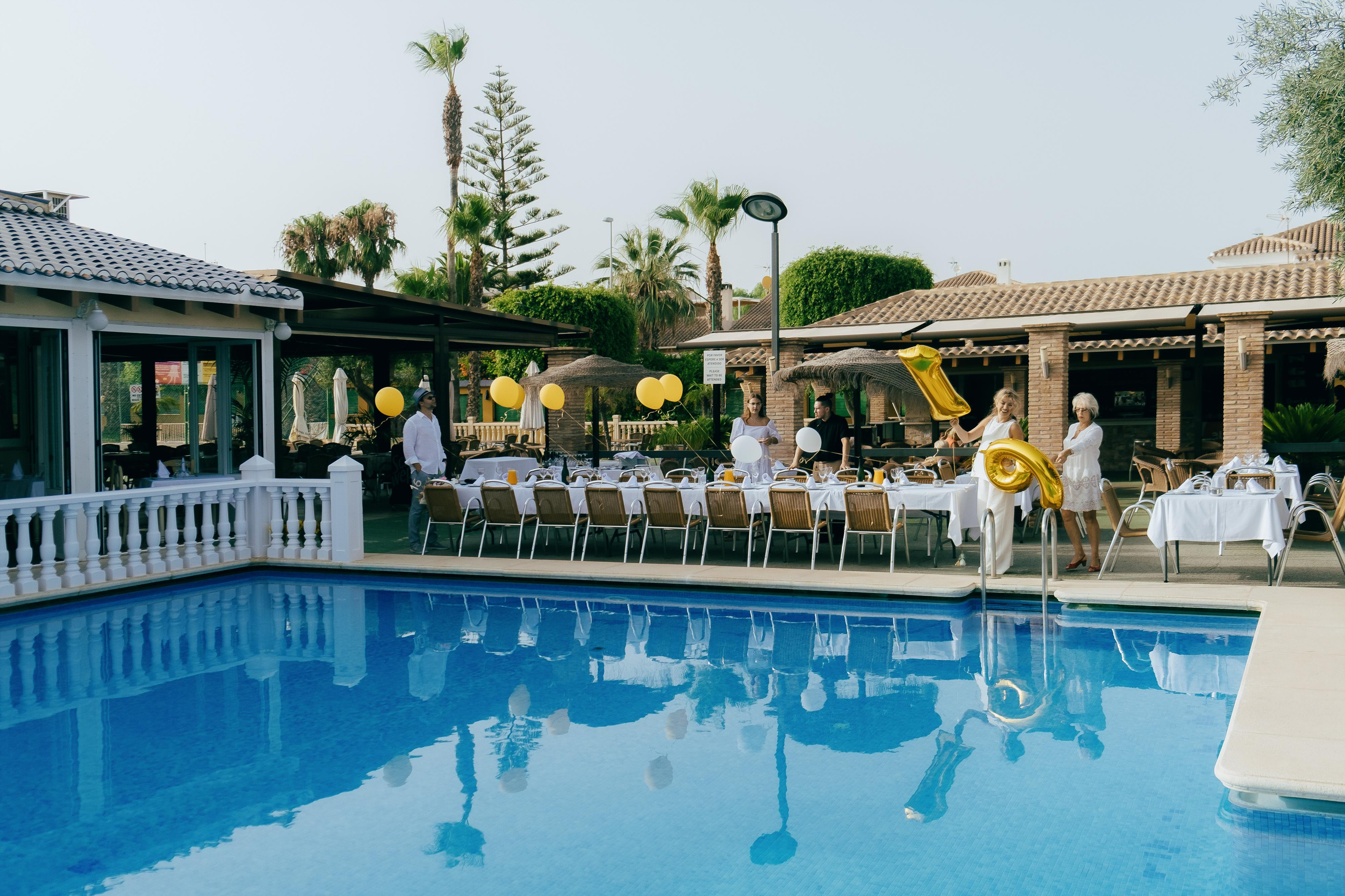 Photographer for birthday in Torre de la Horadada — lively and stylish shots