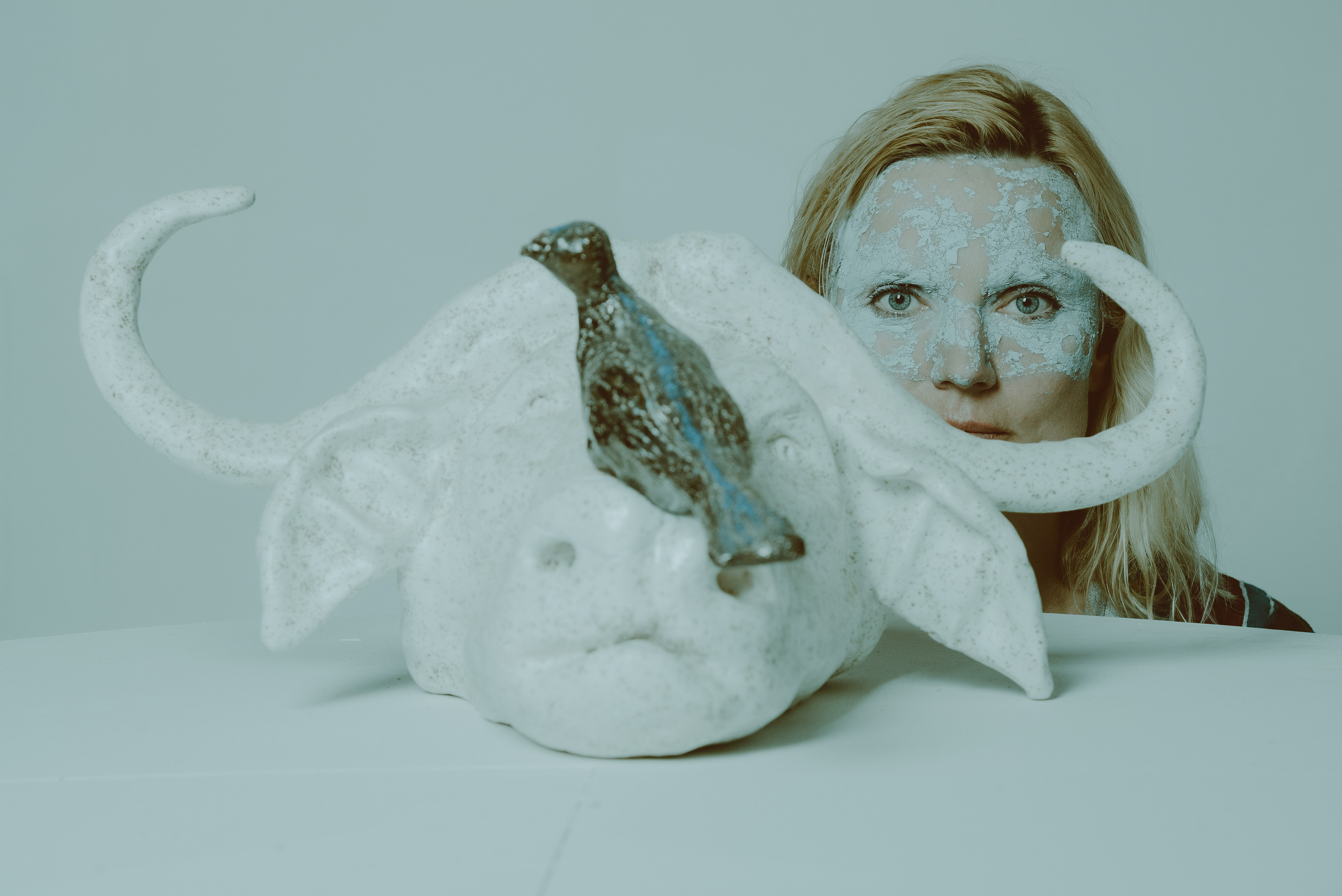 Coherence. Креативная арт-фотосессия с двумя девушками