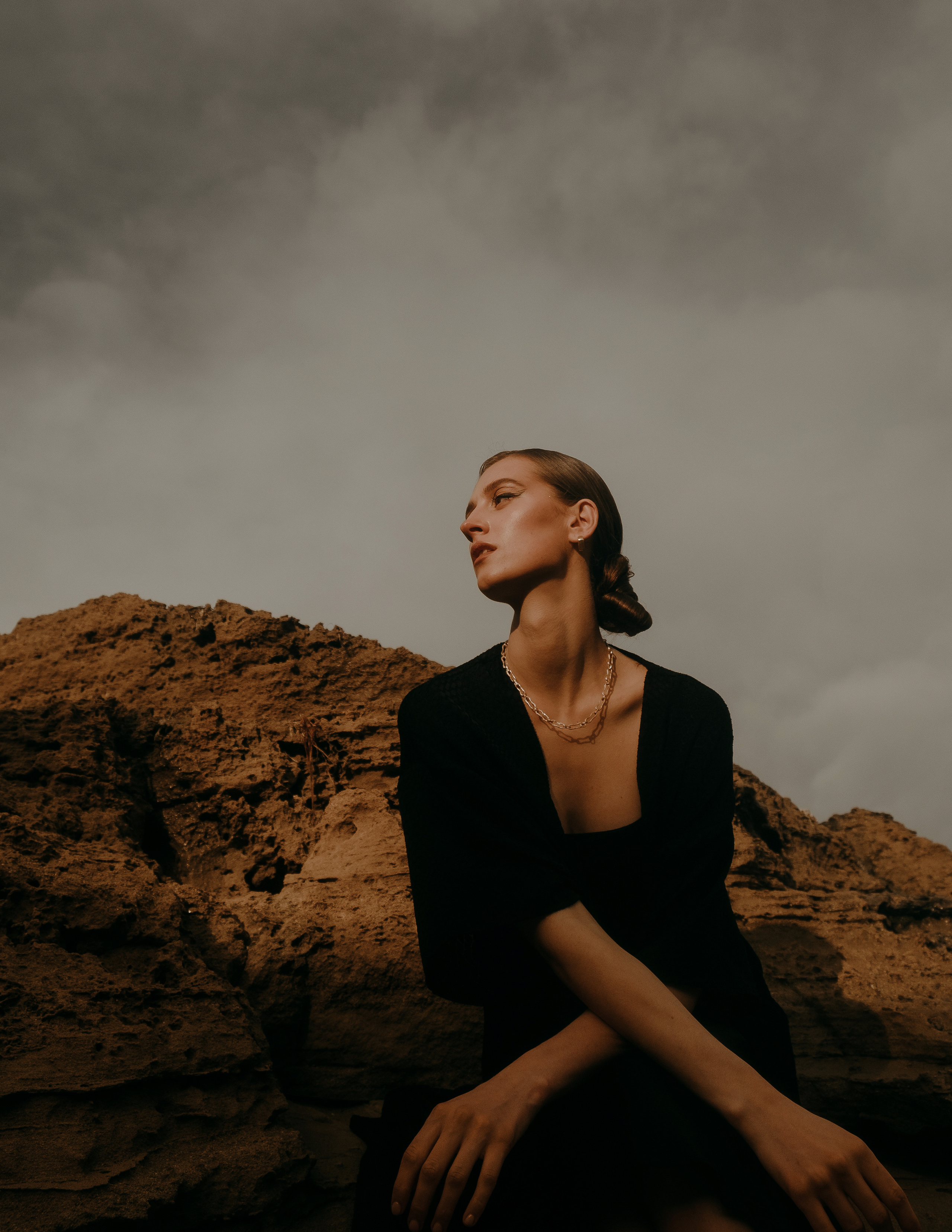 Atmospheric stylized photo shoot by the sea