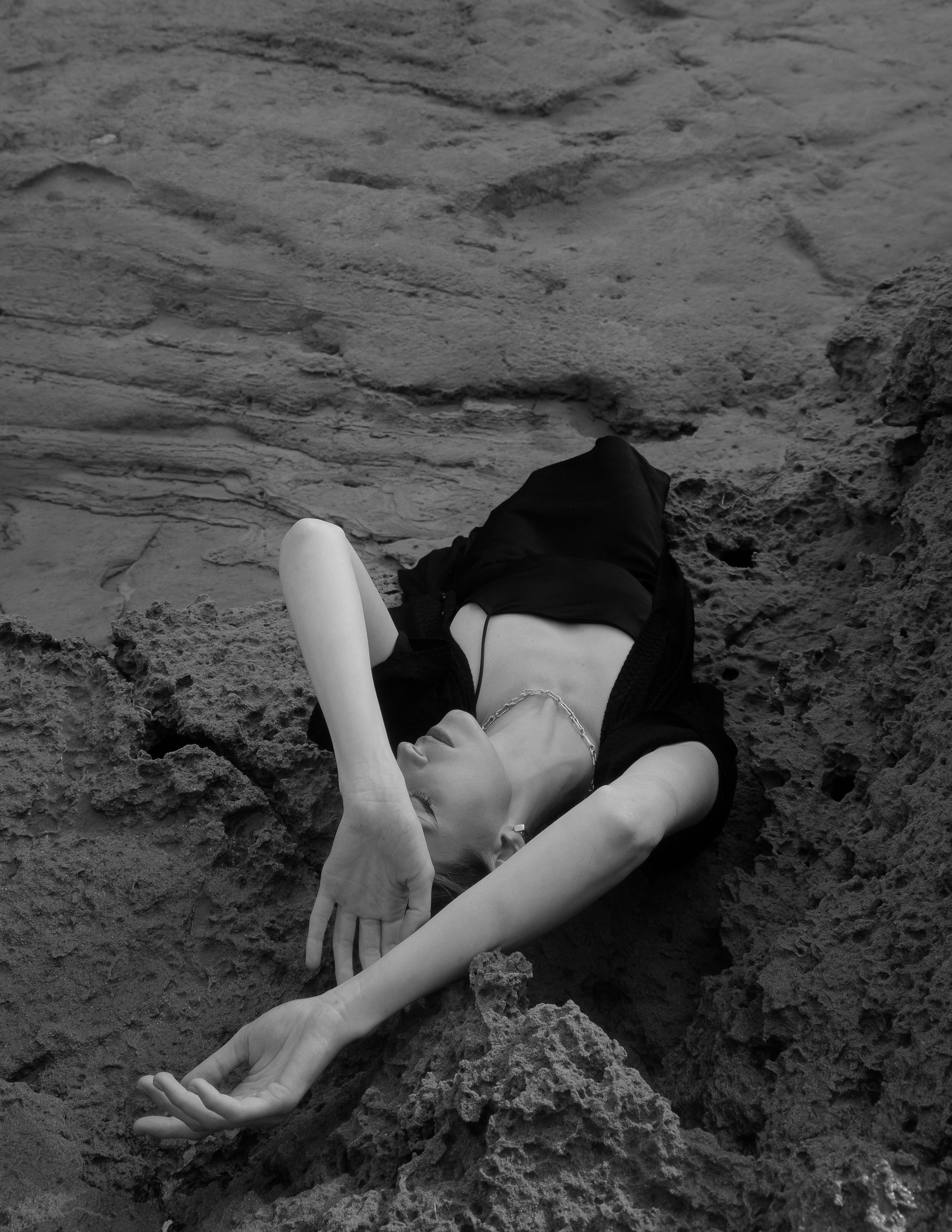 Atmospheric stylized photo shoot by the sea