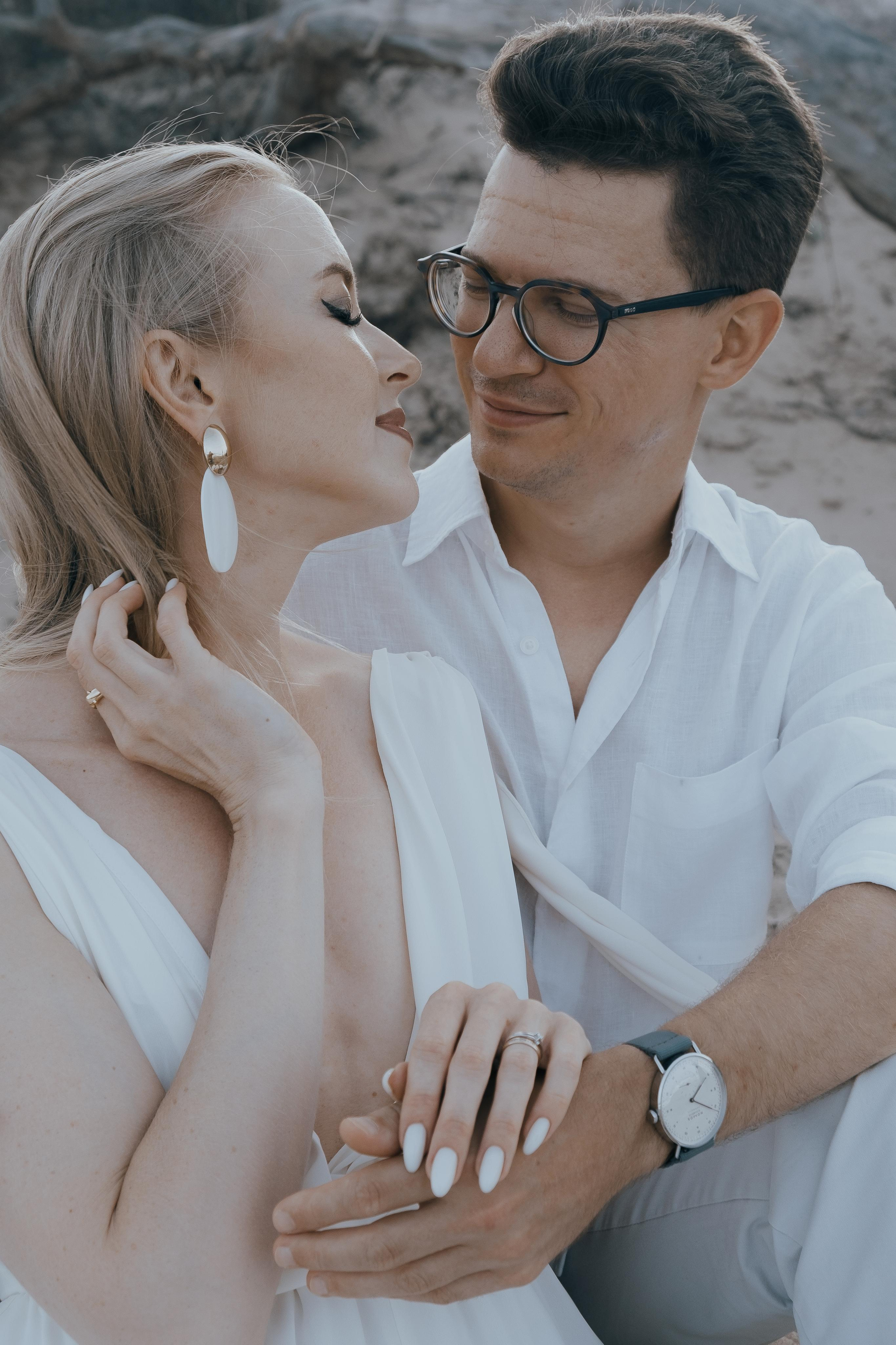 Vika & Slava: Лав стори на диком пляже в Испании