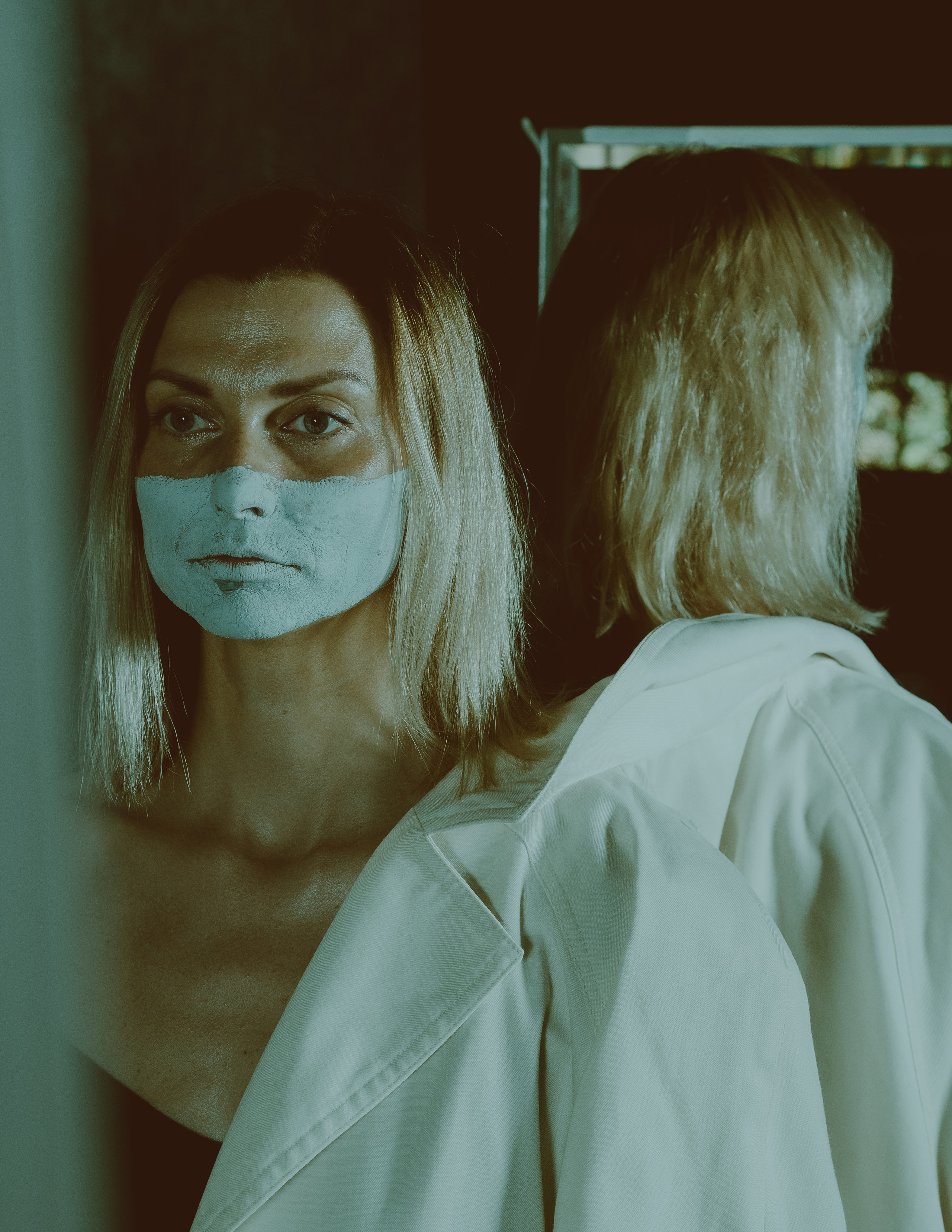 Coherence. Креативная арт-фотосессия с двумя девушками