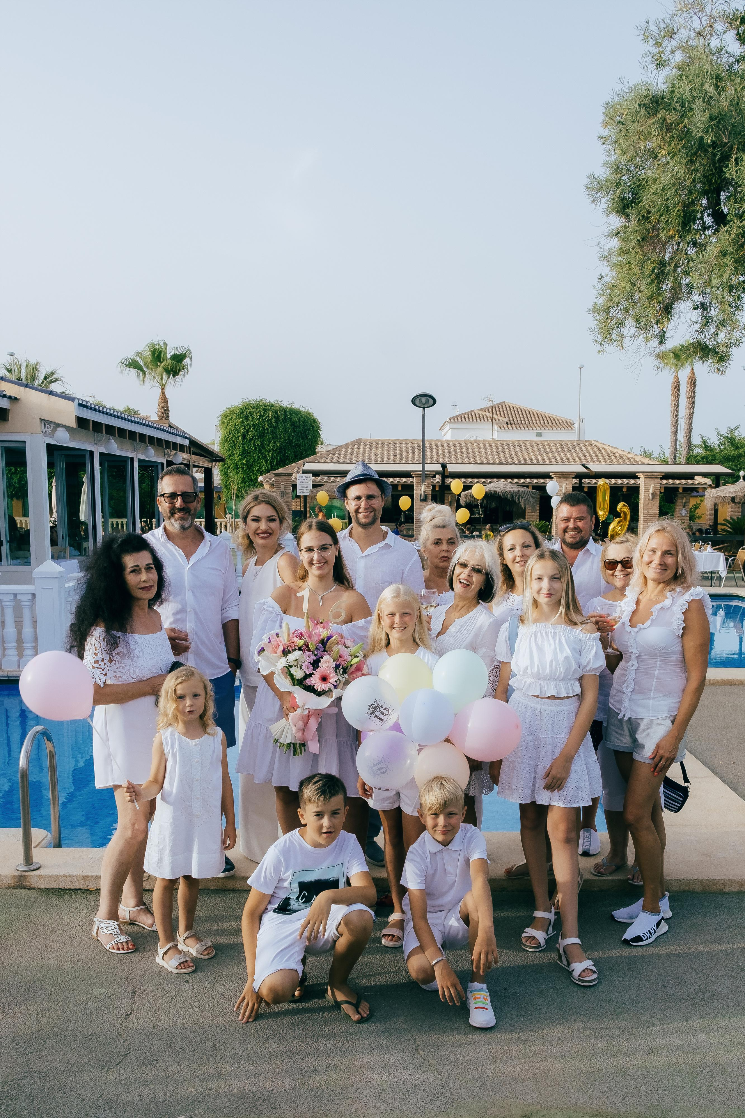 Photographer for birthday in Torre de la Horadada — lively and stylish shots