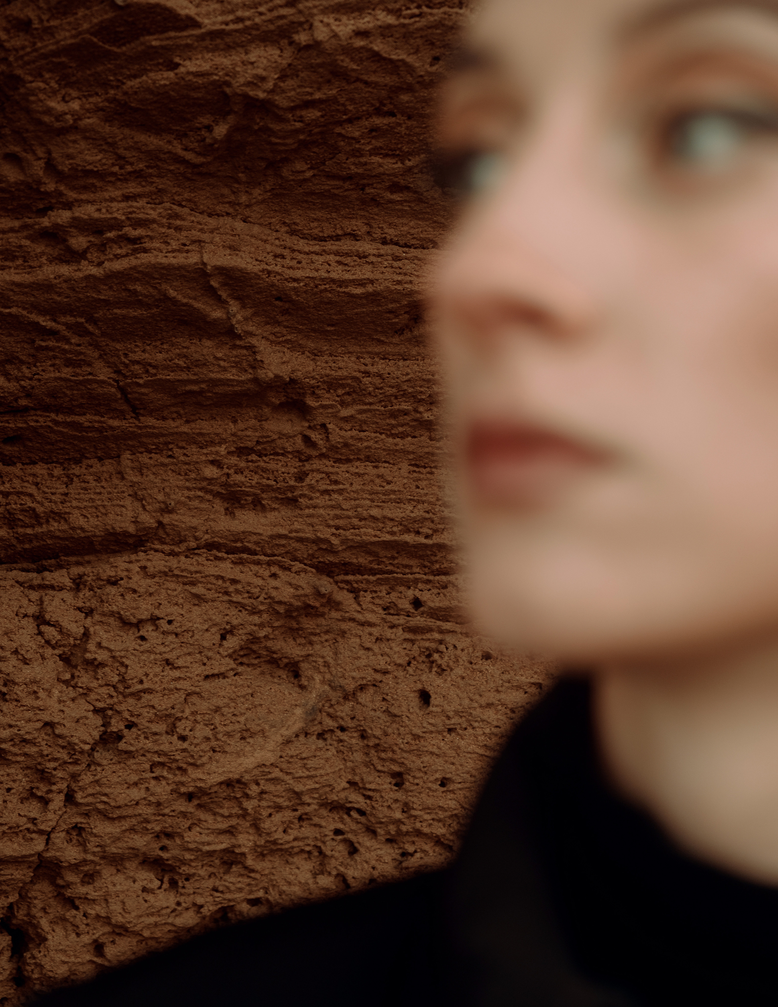 Atmospheric stylized photo shoot by the sea