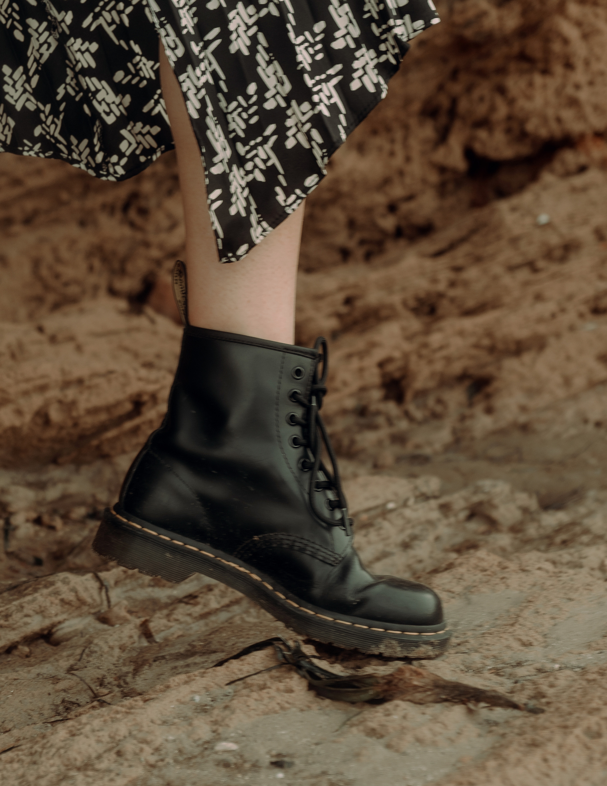 Atmospheric stylized photo shoot by the sea