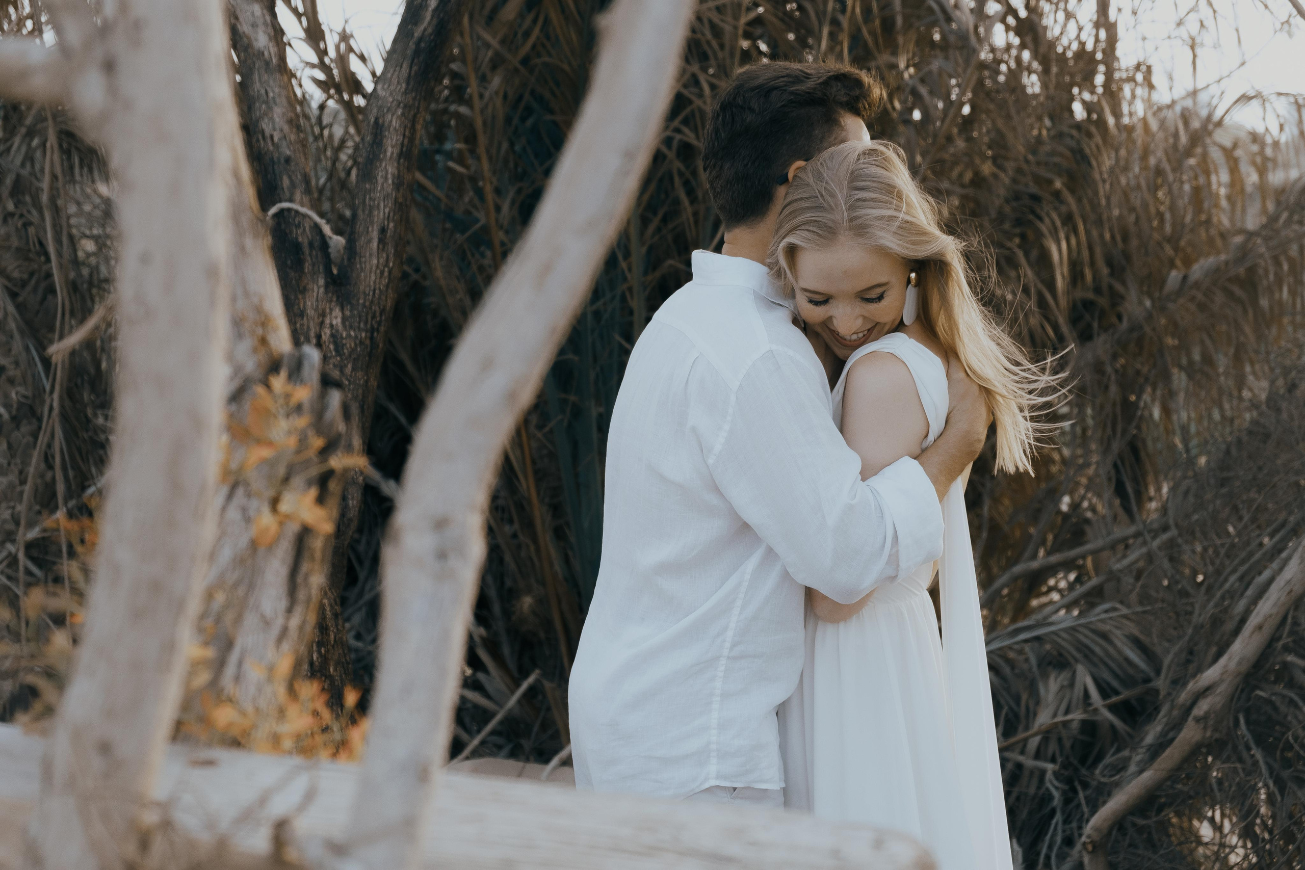 Vika & Slava: Лав стори на диком пляже в Испании