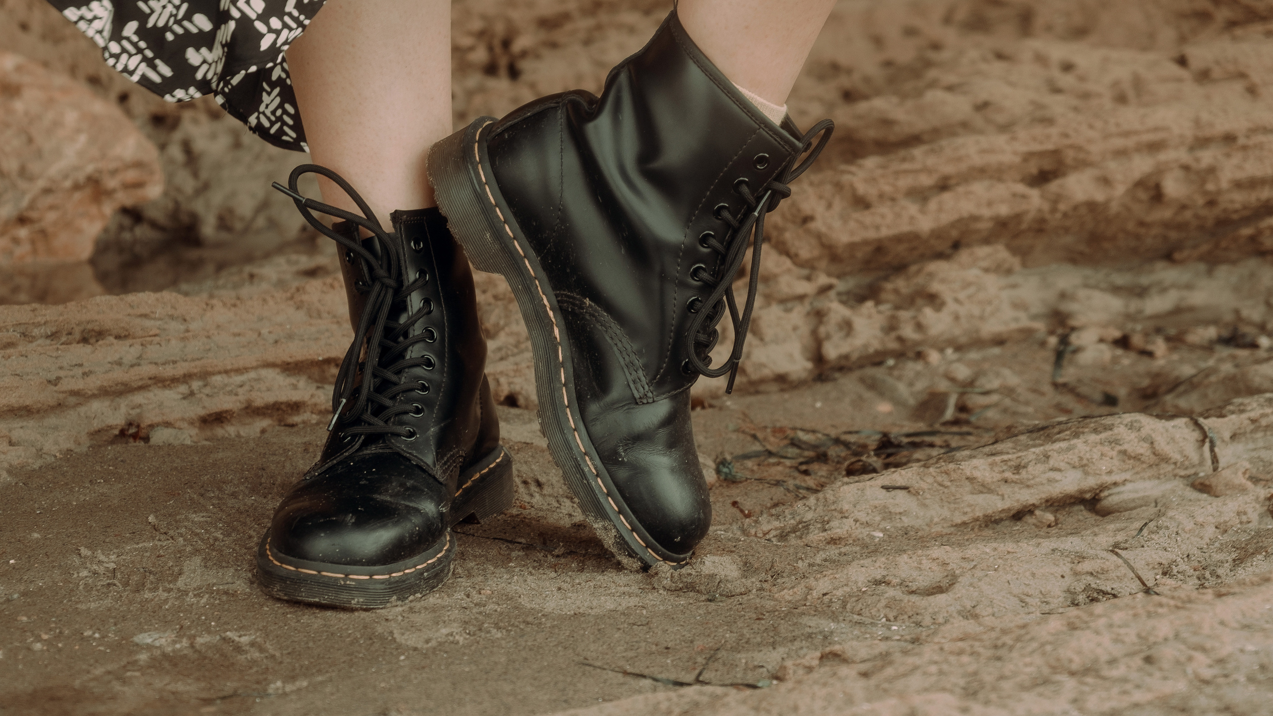 Atmospheric stylized photo shoot by the sea