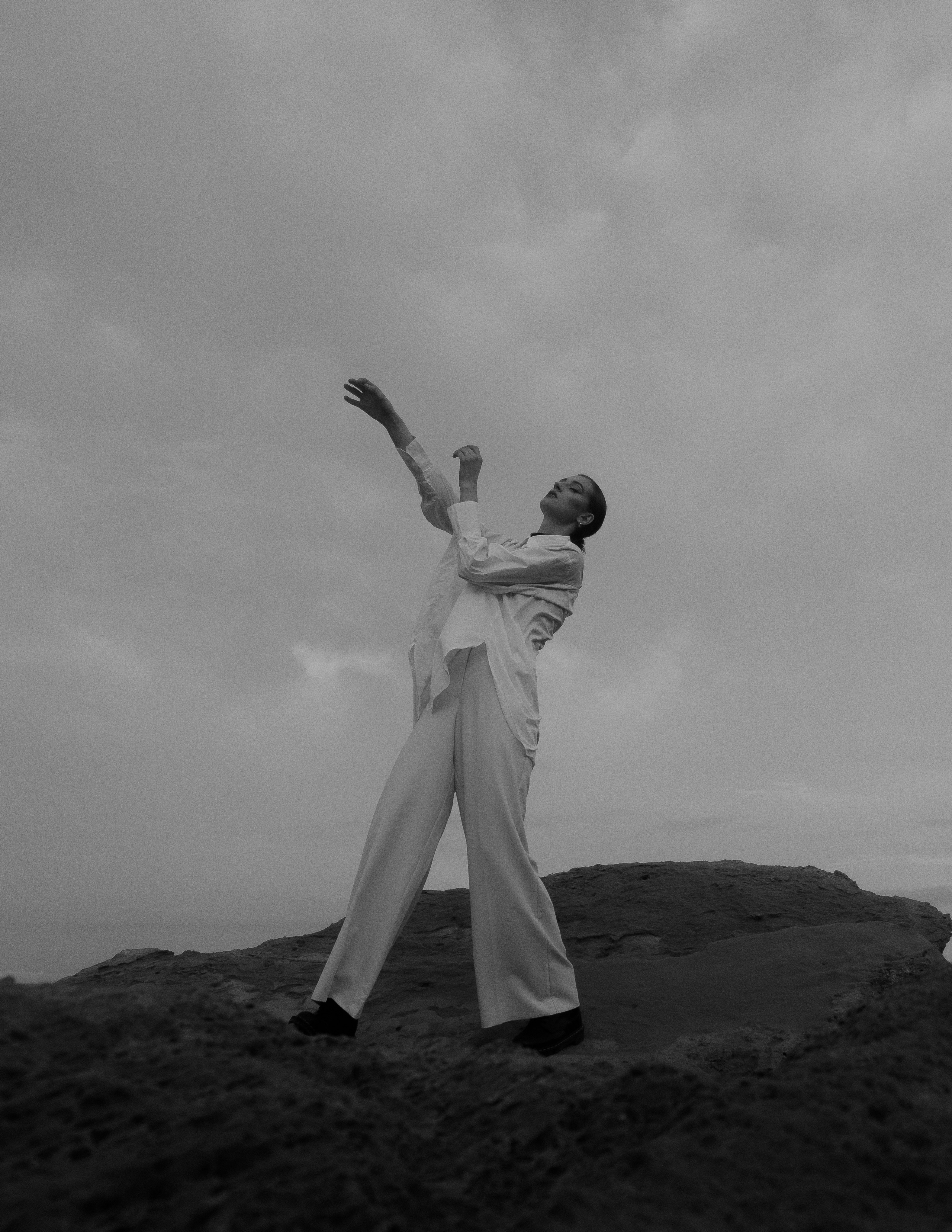 Atmospheric stylized photo shoot by the sea