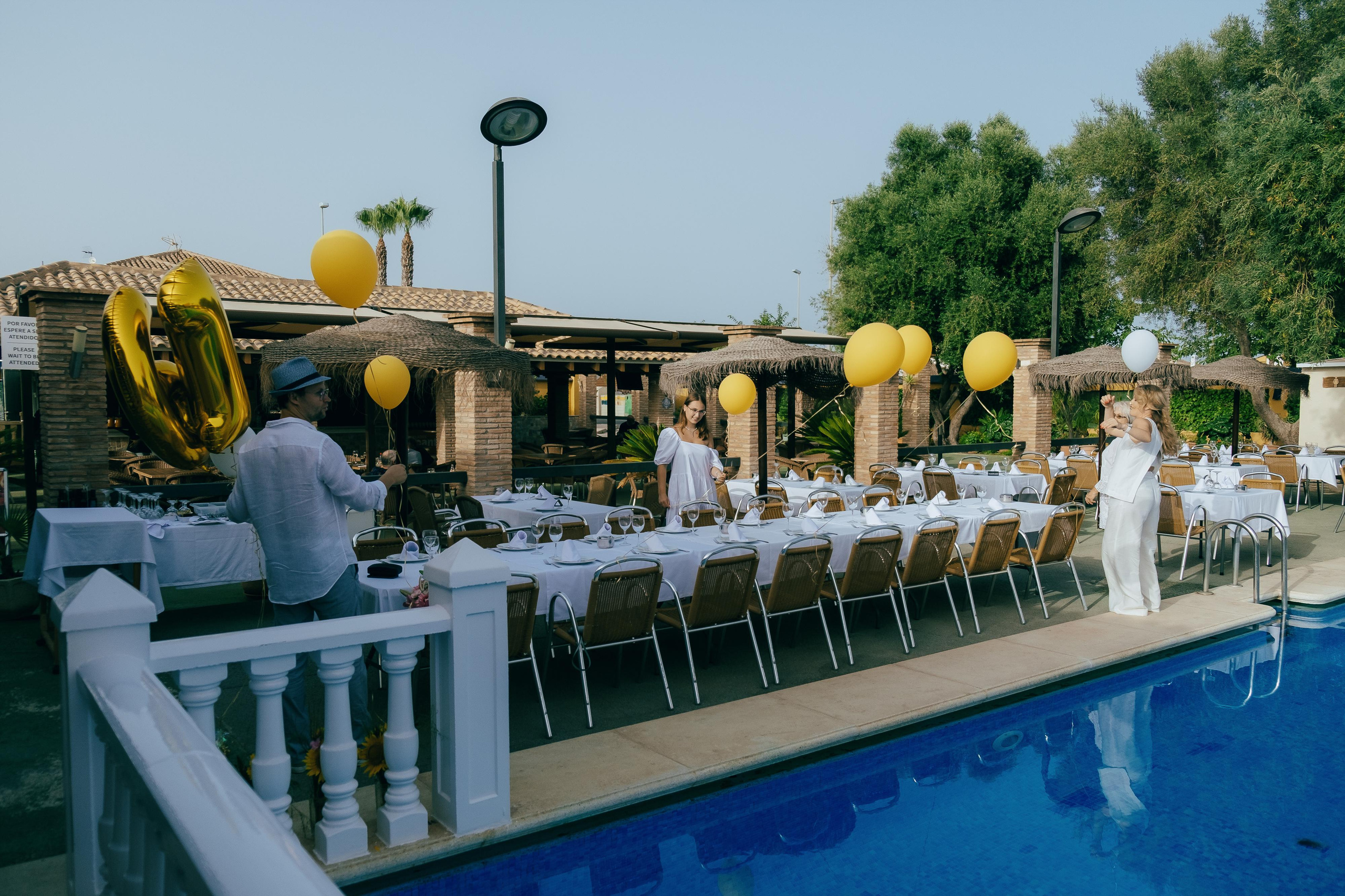 Photographer for birthday in Torre de la Horadada — lively and stylish shots