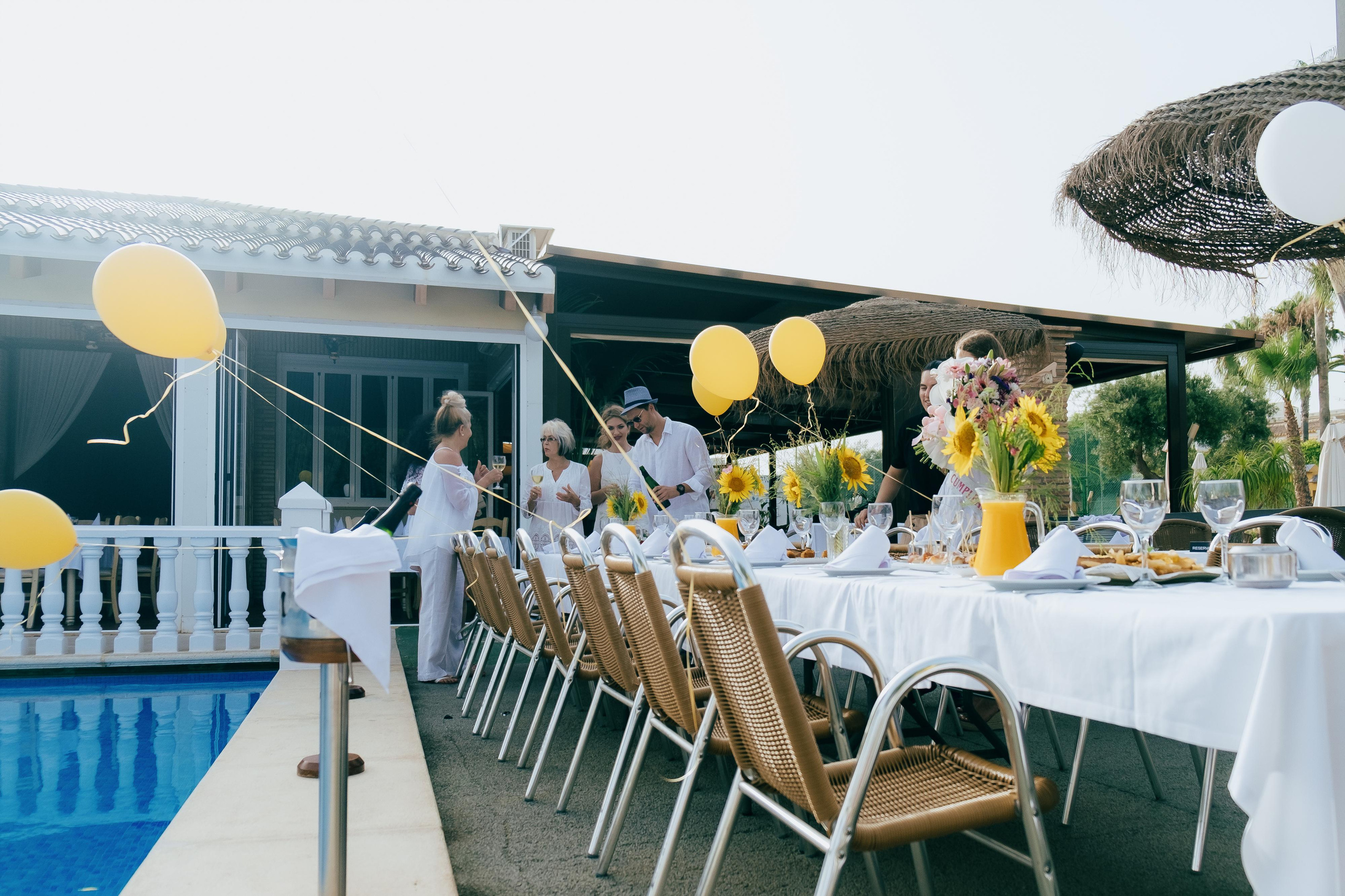 Photographer for birthday in Torre de la Horadada — lively and stylish shots