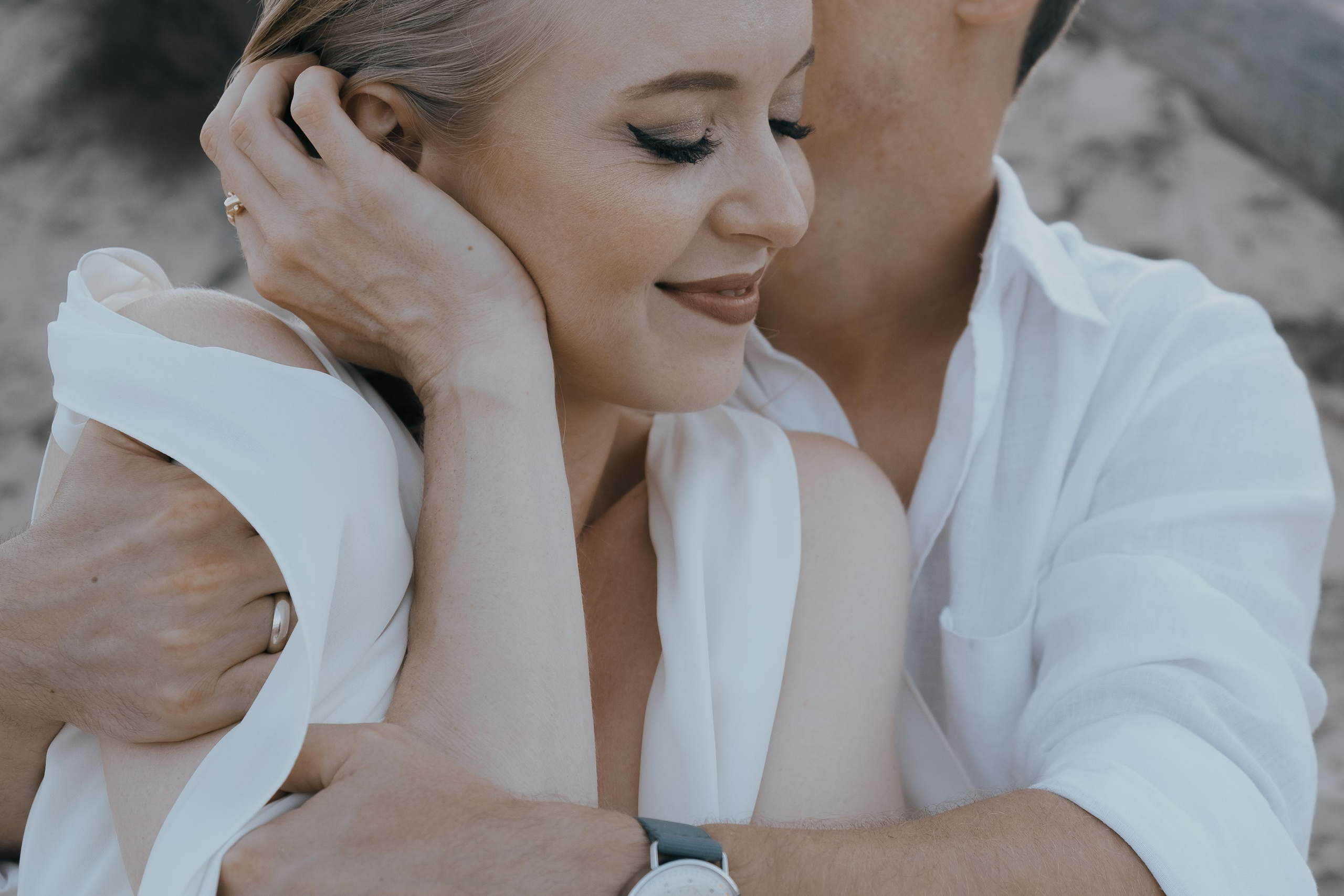 Vika & Slava: Лав стори на диком пляже в Испании