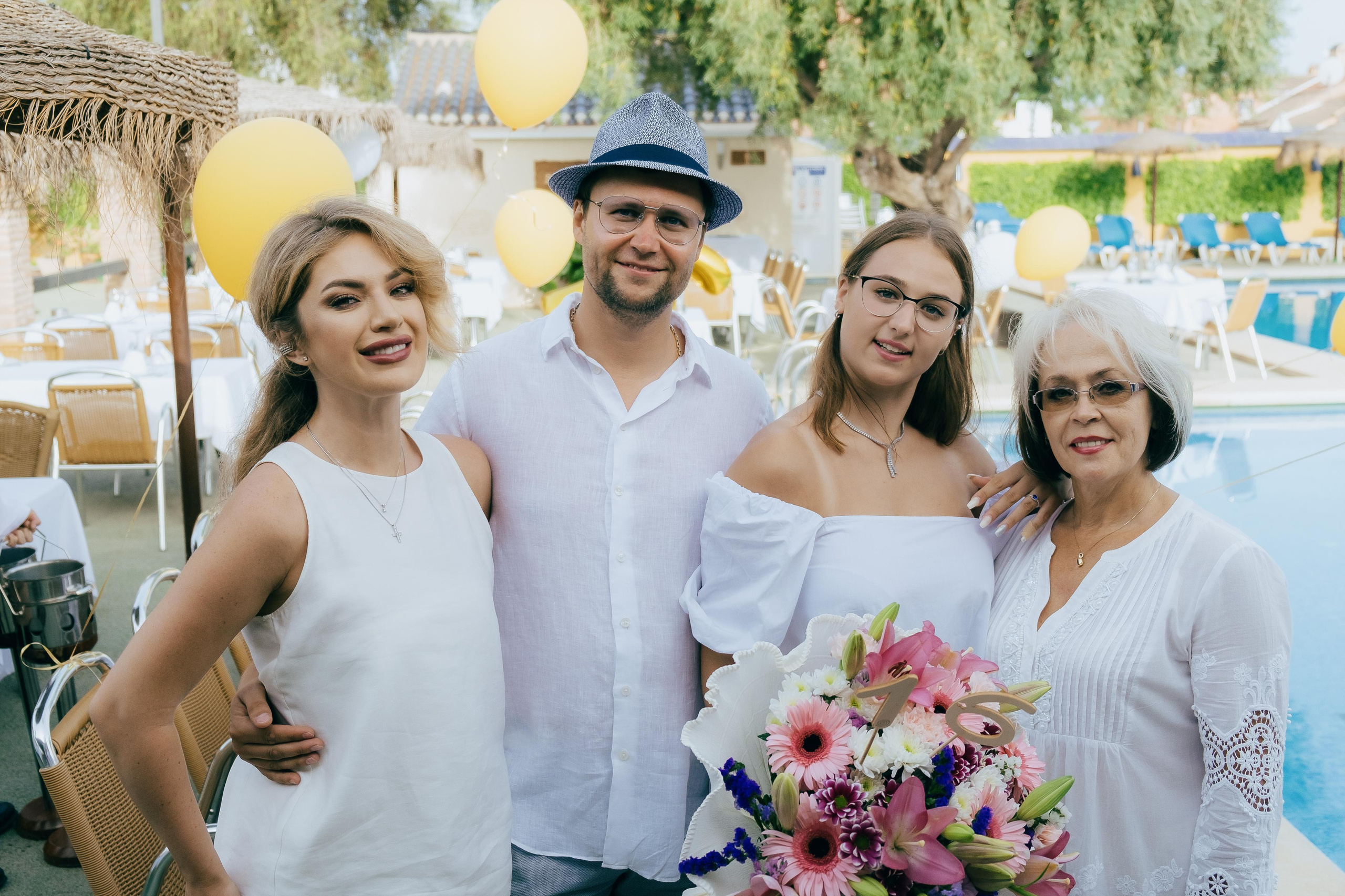 Photographer for birthday in Torre de la Horadada — lively and stylish shots