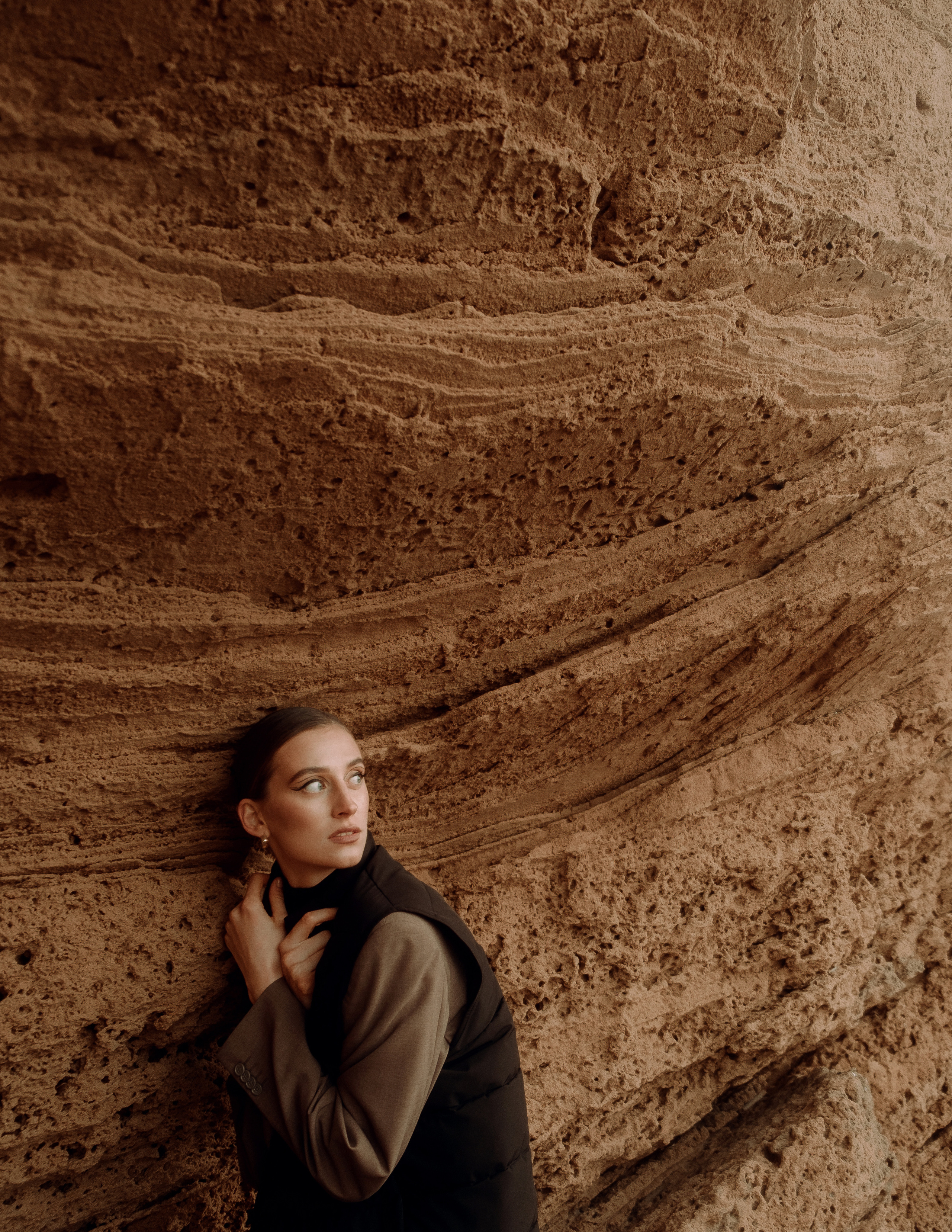 Atmospheric stylized photo shoot by the sea