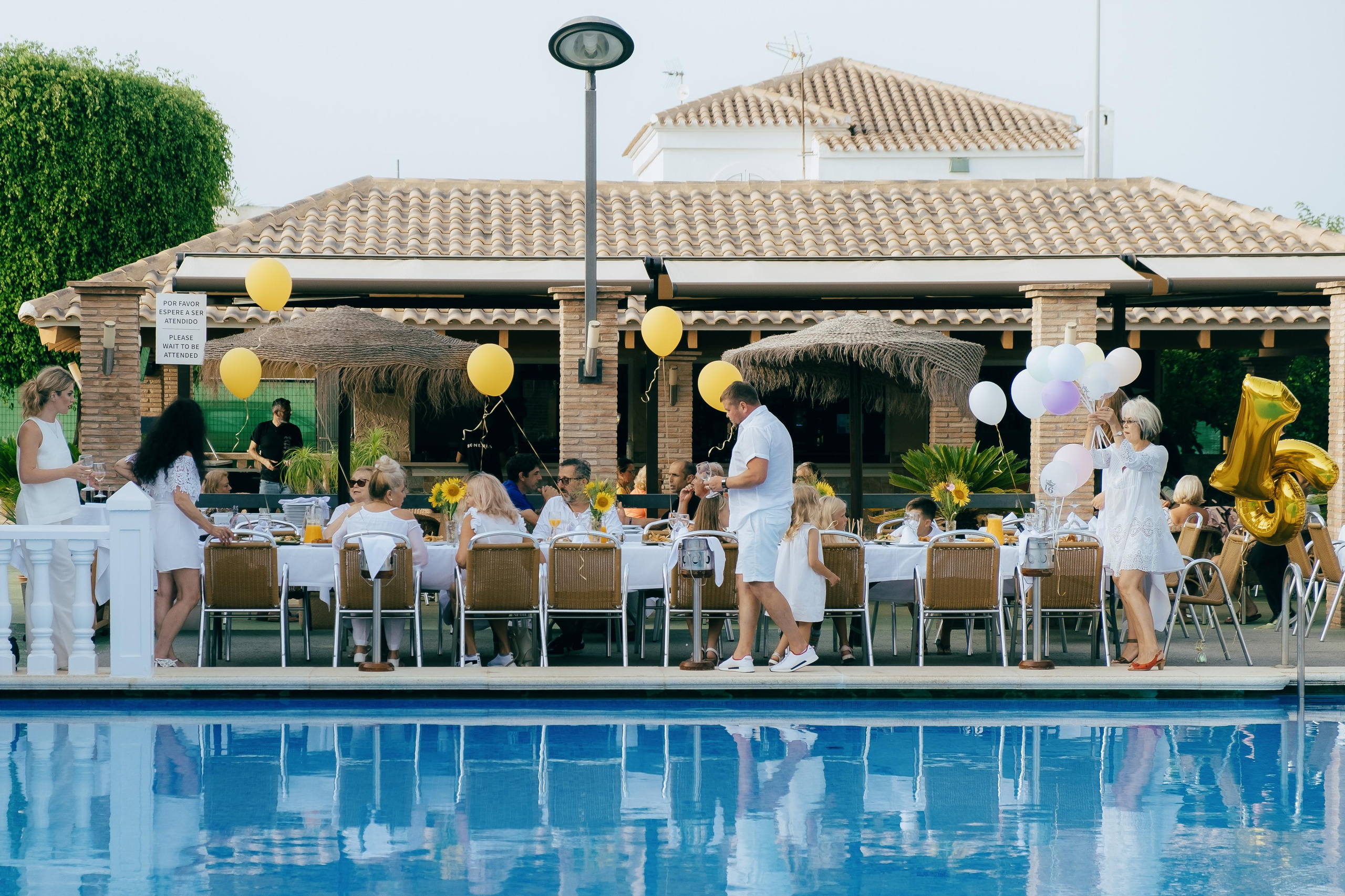 Photographer for birthday in Torre de la Horadada — lively and stylish shots