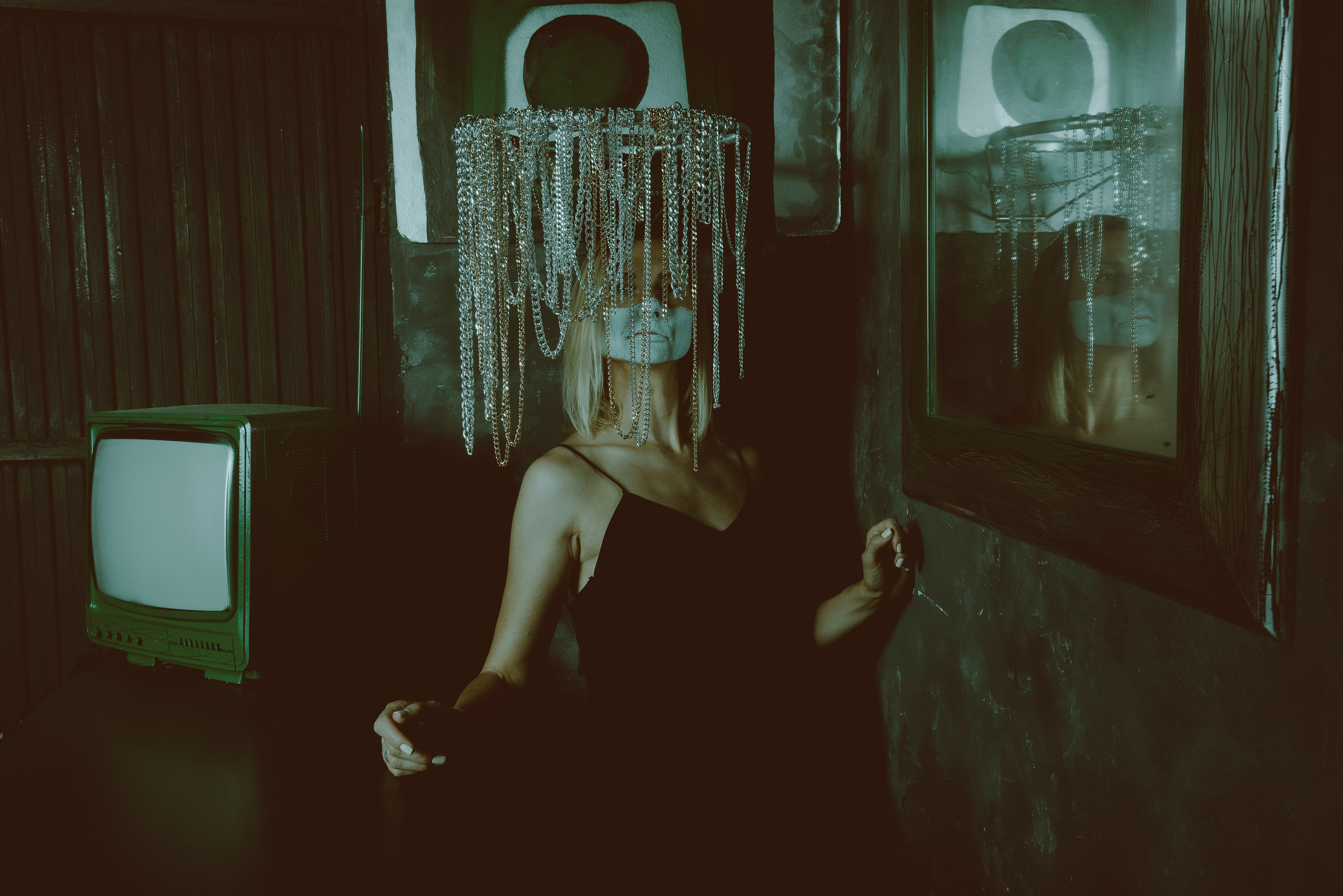 Coherence. Креативная арт-фотосессия с двумя девушками