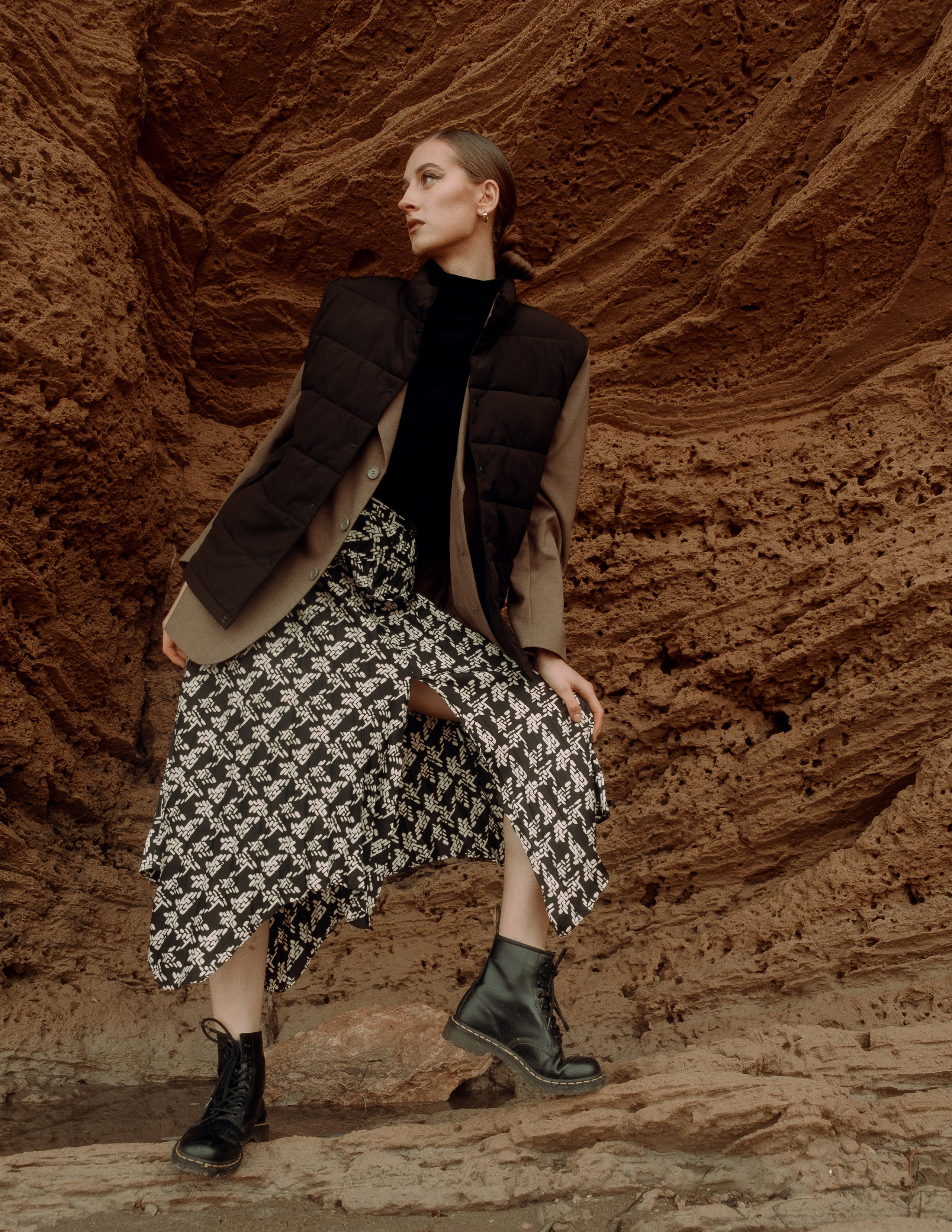 Atmospheric stylized photo shoot by the sea