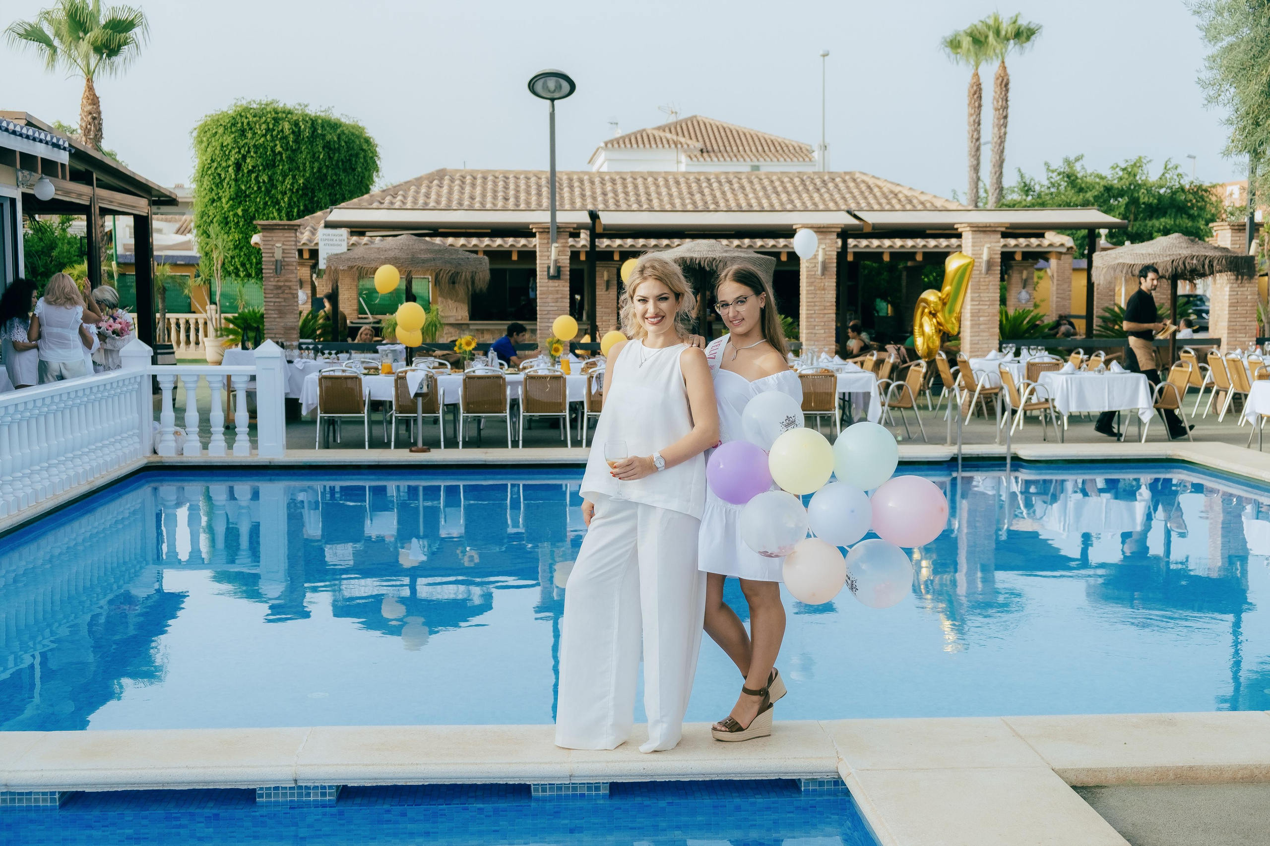 Photographer for birthday in Torre de la Horadada — lively and stylish shots