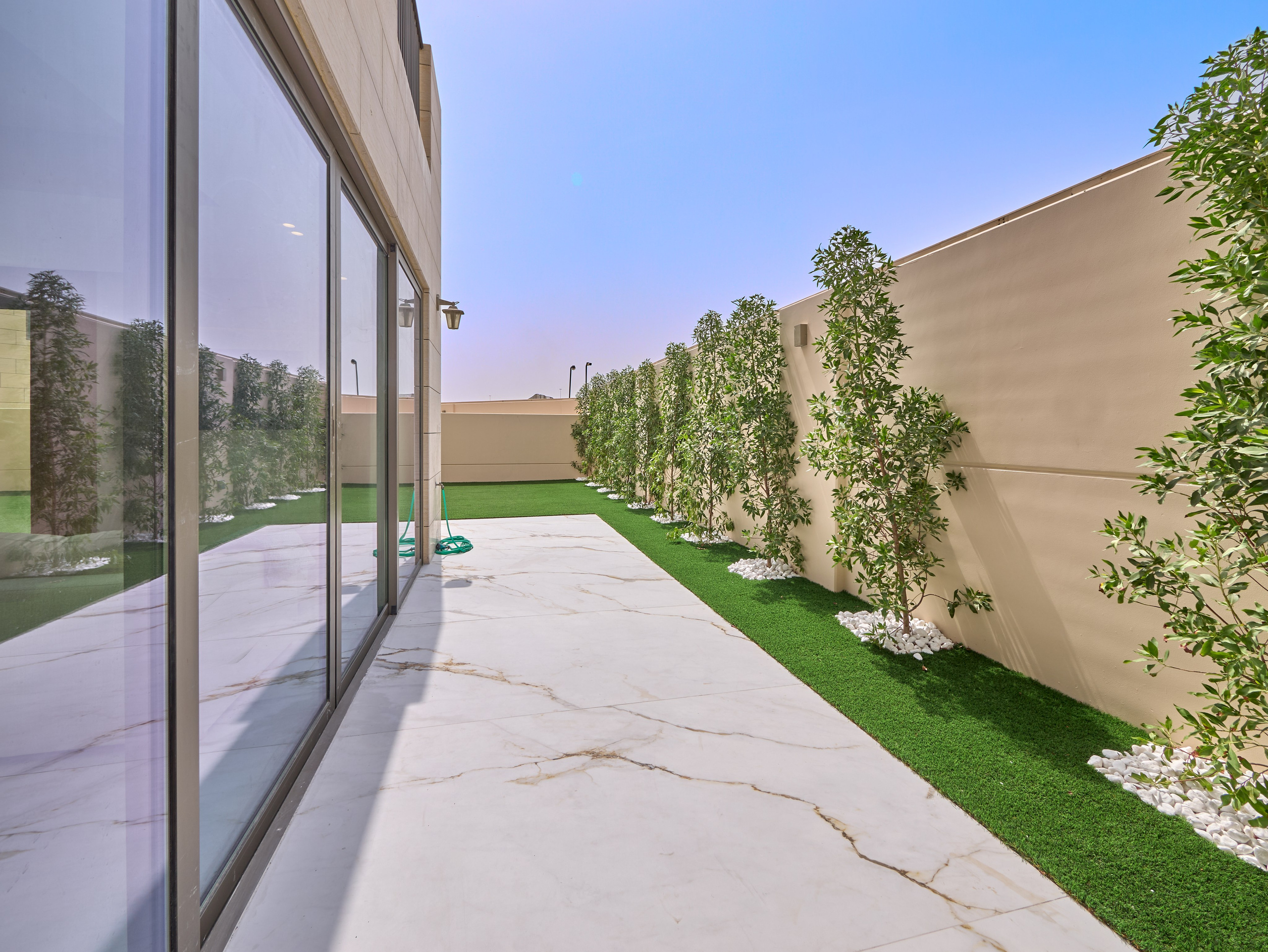 Jasmine Lane Townhouse Photography — Dubai Real Estate Listing. Hotel Photographer in Dubai — Interiors & Commercial by Oleg Novikov