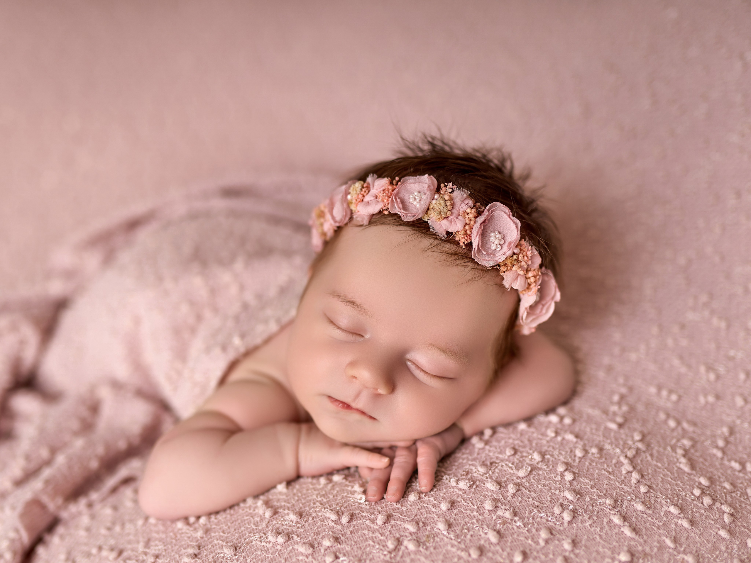 Esu Aleksandra naujagimių ir kudikių fotografė iš Vilniaus