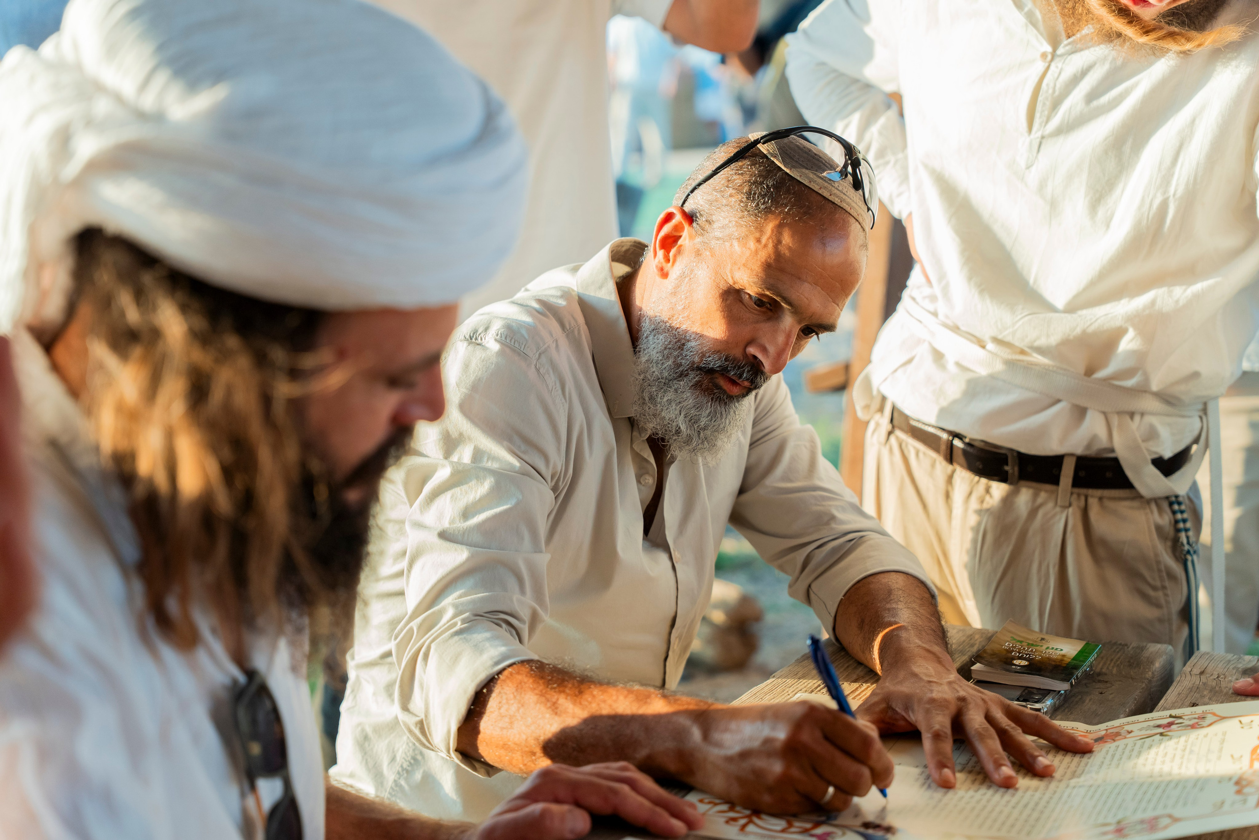 אביה ואחיה. יוסף מזרחי צילום חתונה, ברית וזוגיות. צלם מקצועי שאוהב להוציא אתכם הכי יפים ברגעים הכי מרגשים