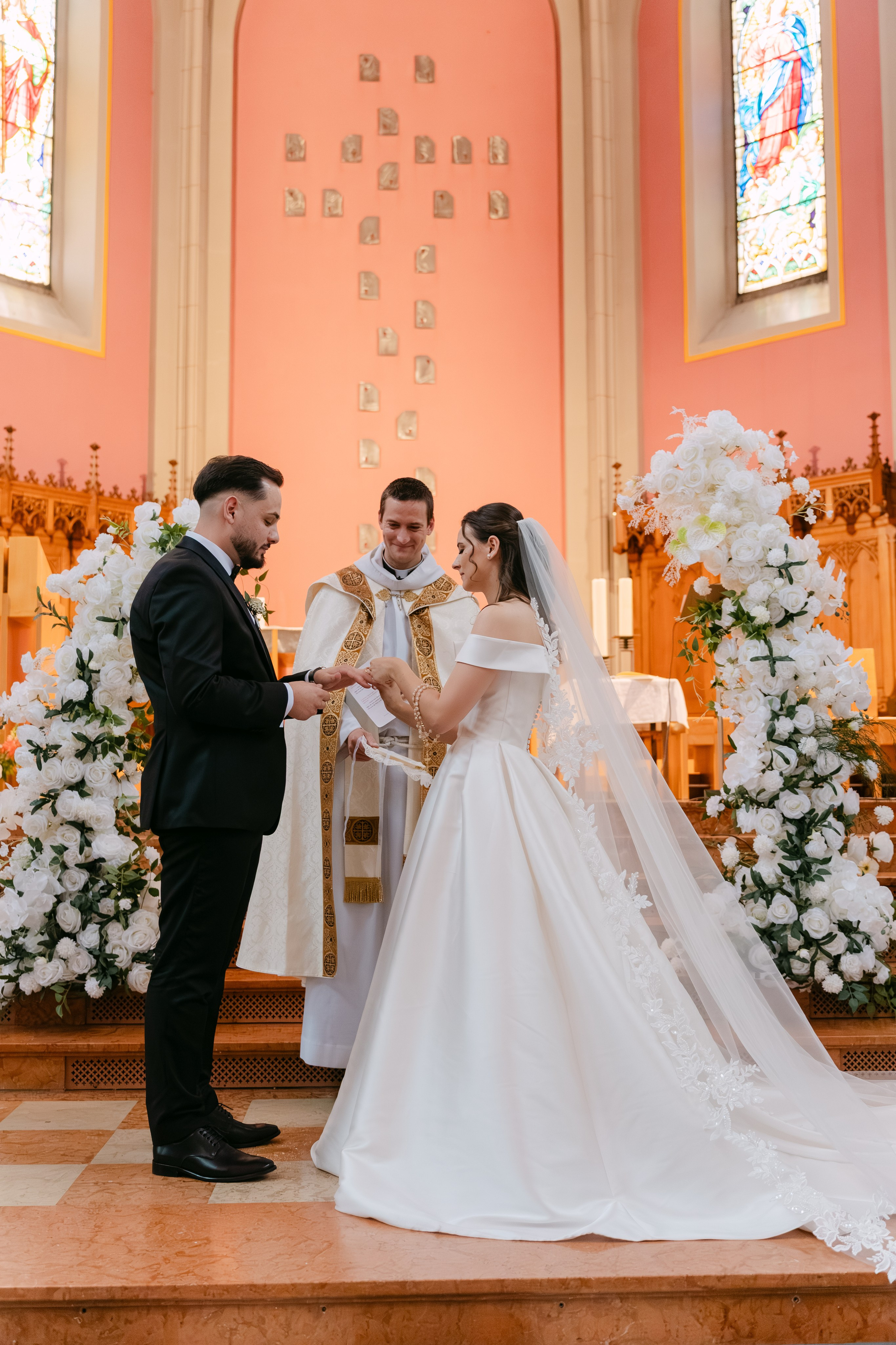 Casamento Isabel & Freskim em La Chaux-de-Fonds e Neuchâtel, Suiça. Fotógrafo de casamentos e destination wedding no Porto, Portugal — Davi Valente | Lisboa, Douro, Roma e Lago de Como