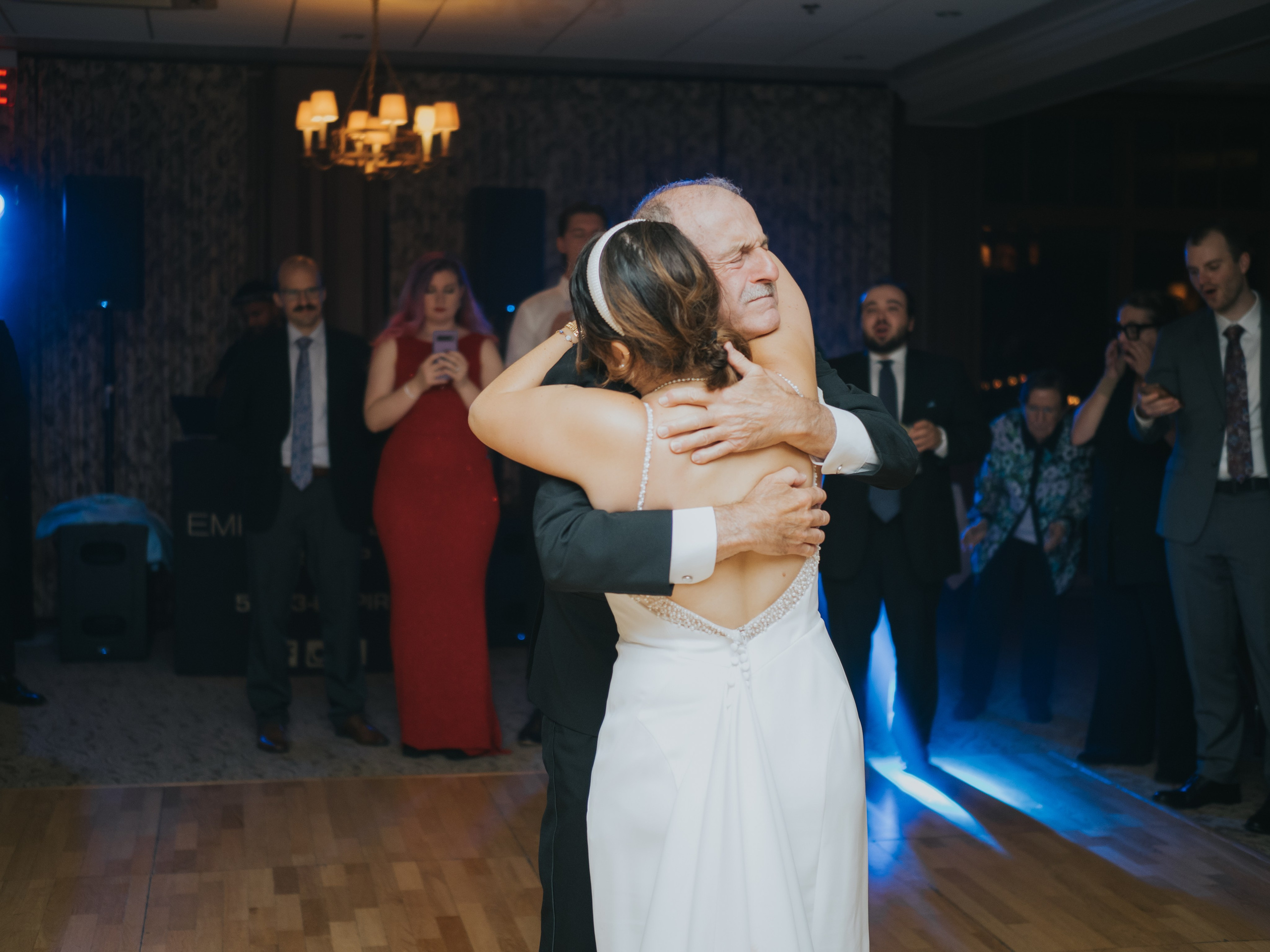 Wedding of Cassandra and Loïc in Beaconsfield, Montreal. Wedding and Family Photography Montreal Muriel Oe Photo